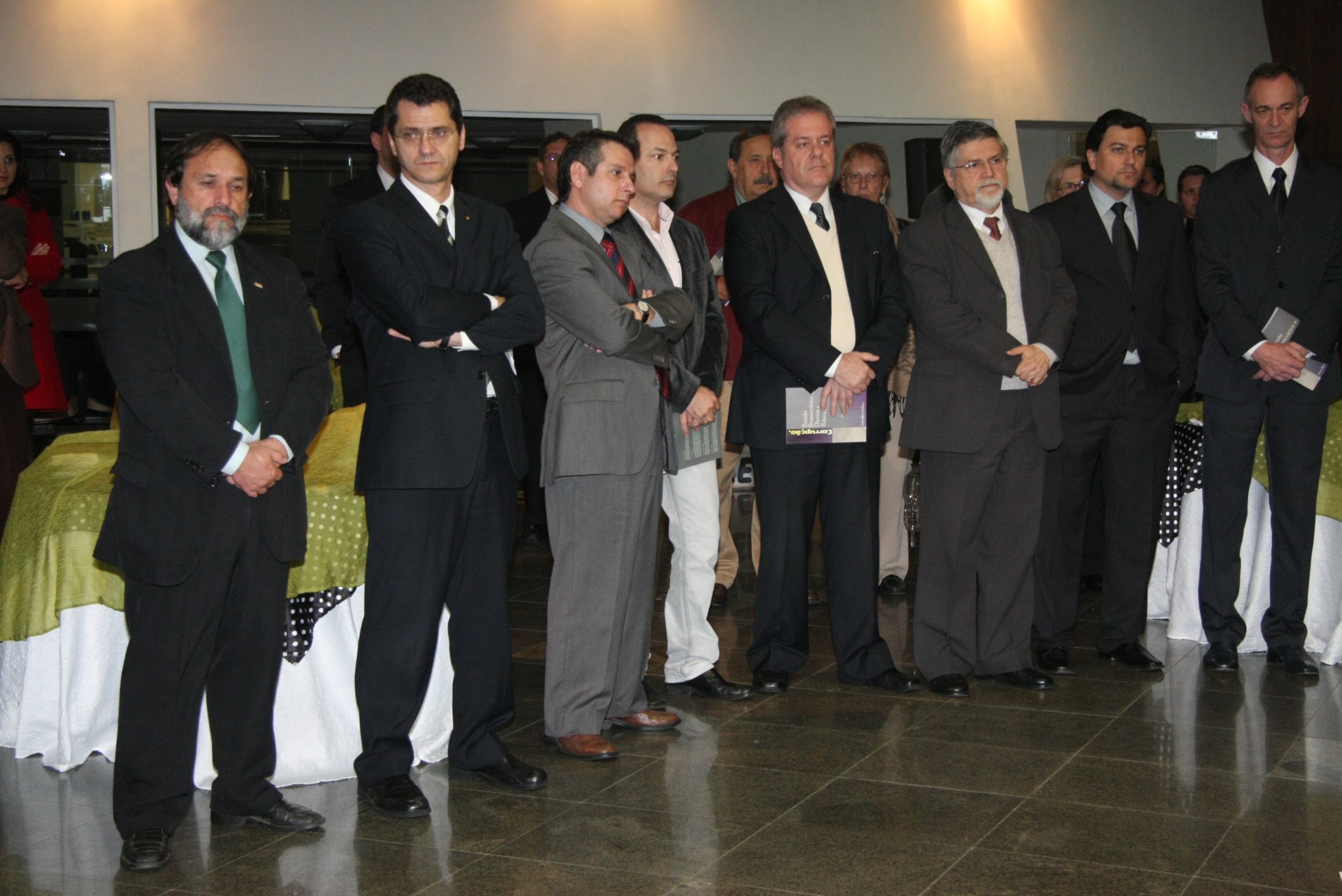 Lançamento Literário – Autor: Affonso Ghizzo Neto