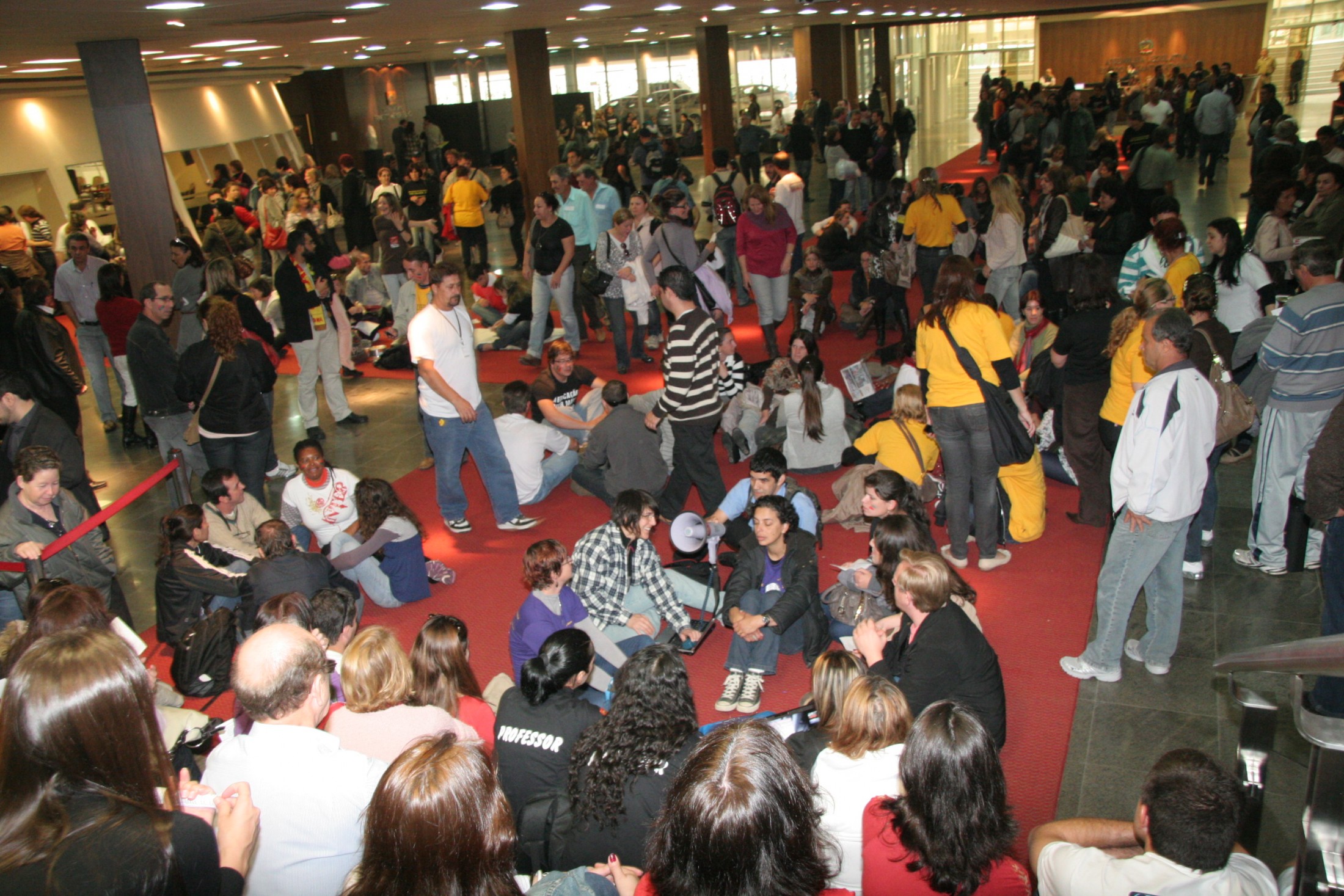 Manifestação dos Professores - Hall da ALESC