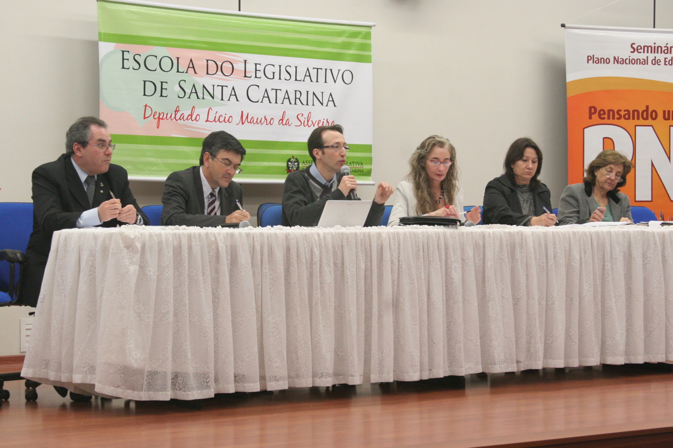 Seminário - Plano Nacional de Educação - Mesa Temática - Joaçaba