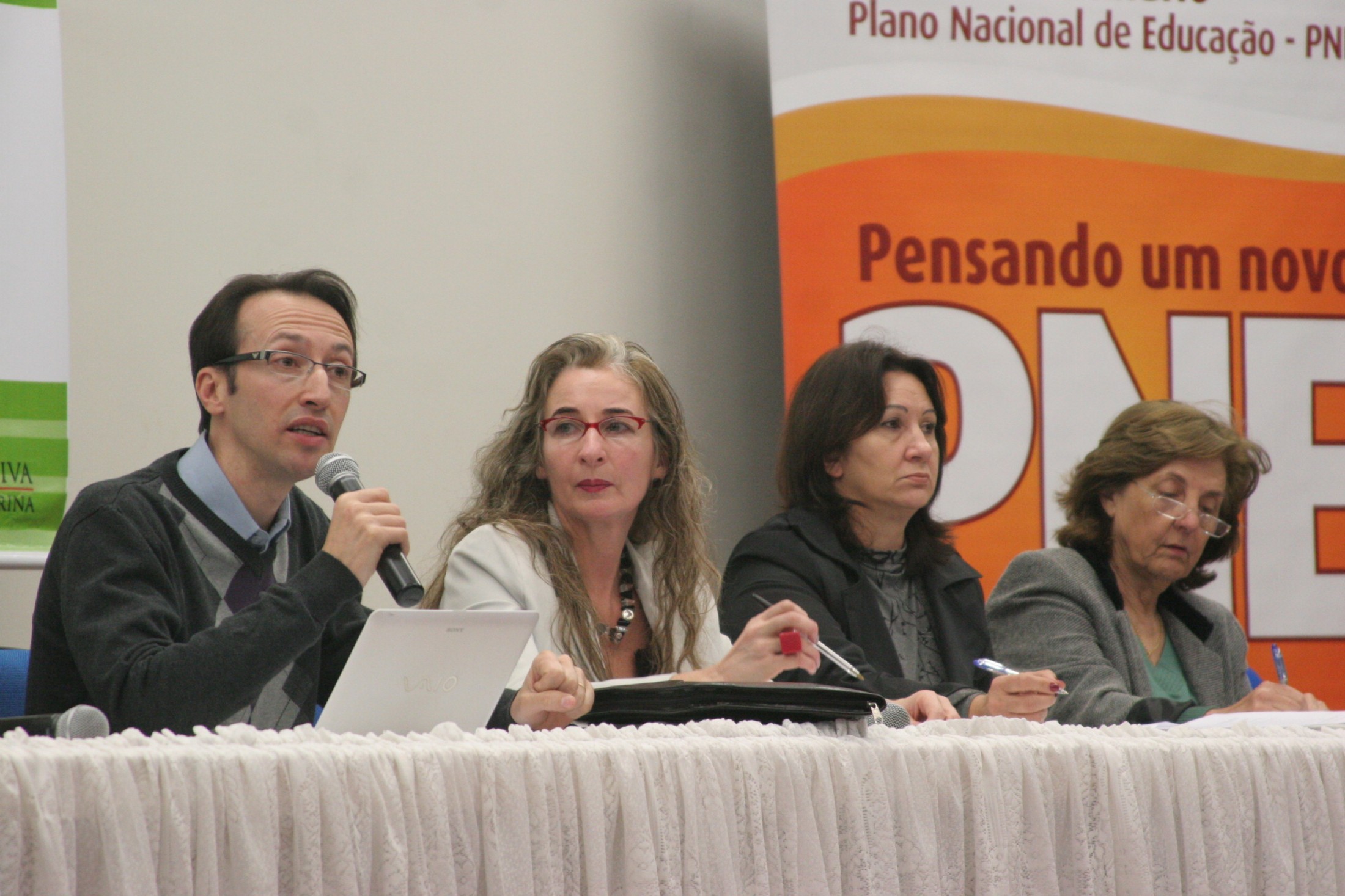 Seminário - Plano Nacional de Educação - Mesa Temática - Joaçaba