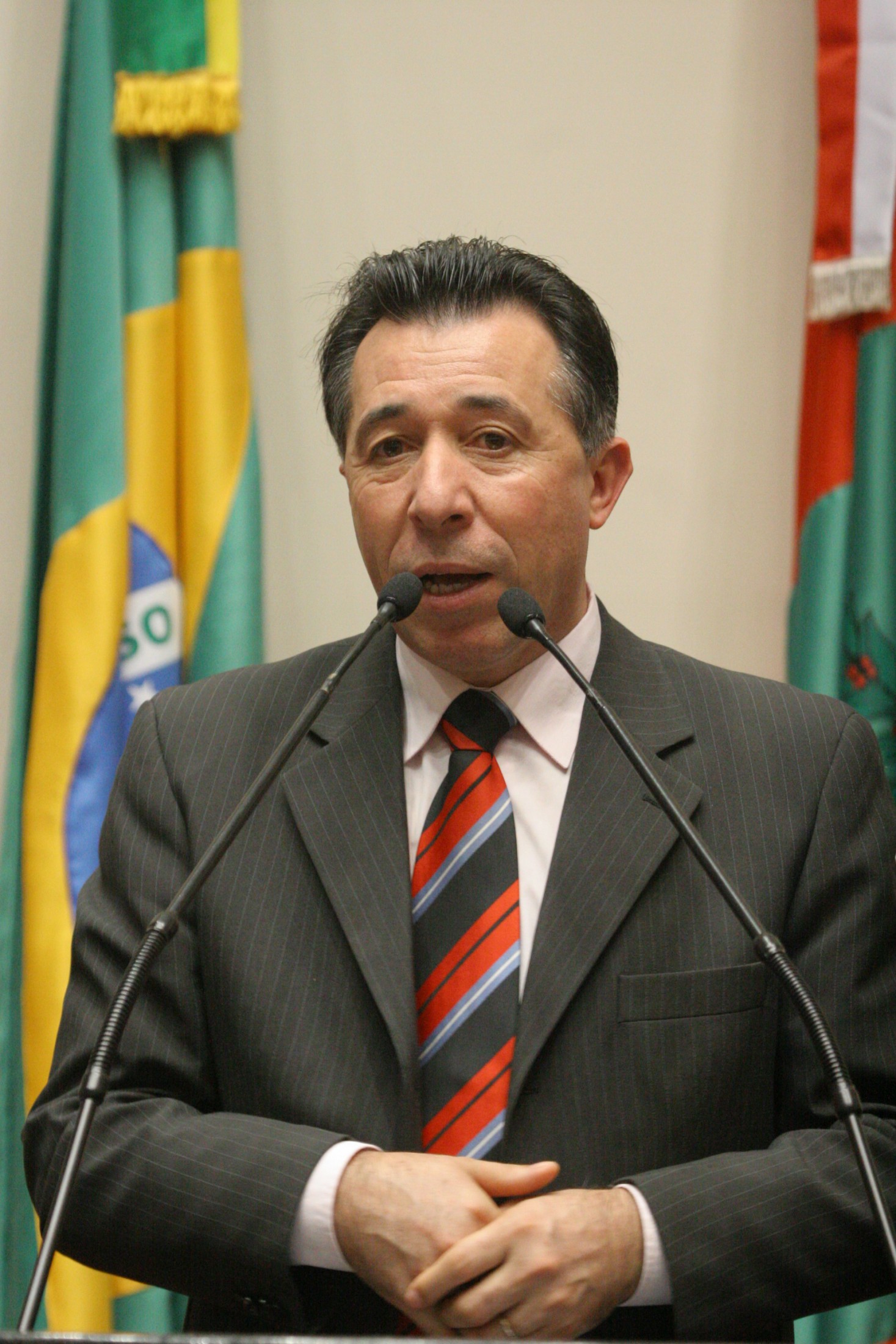 Deputado Estadual do RS – Valdeci de Oliveira