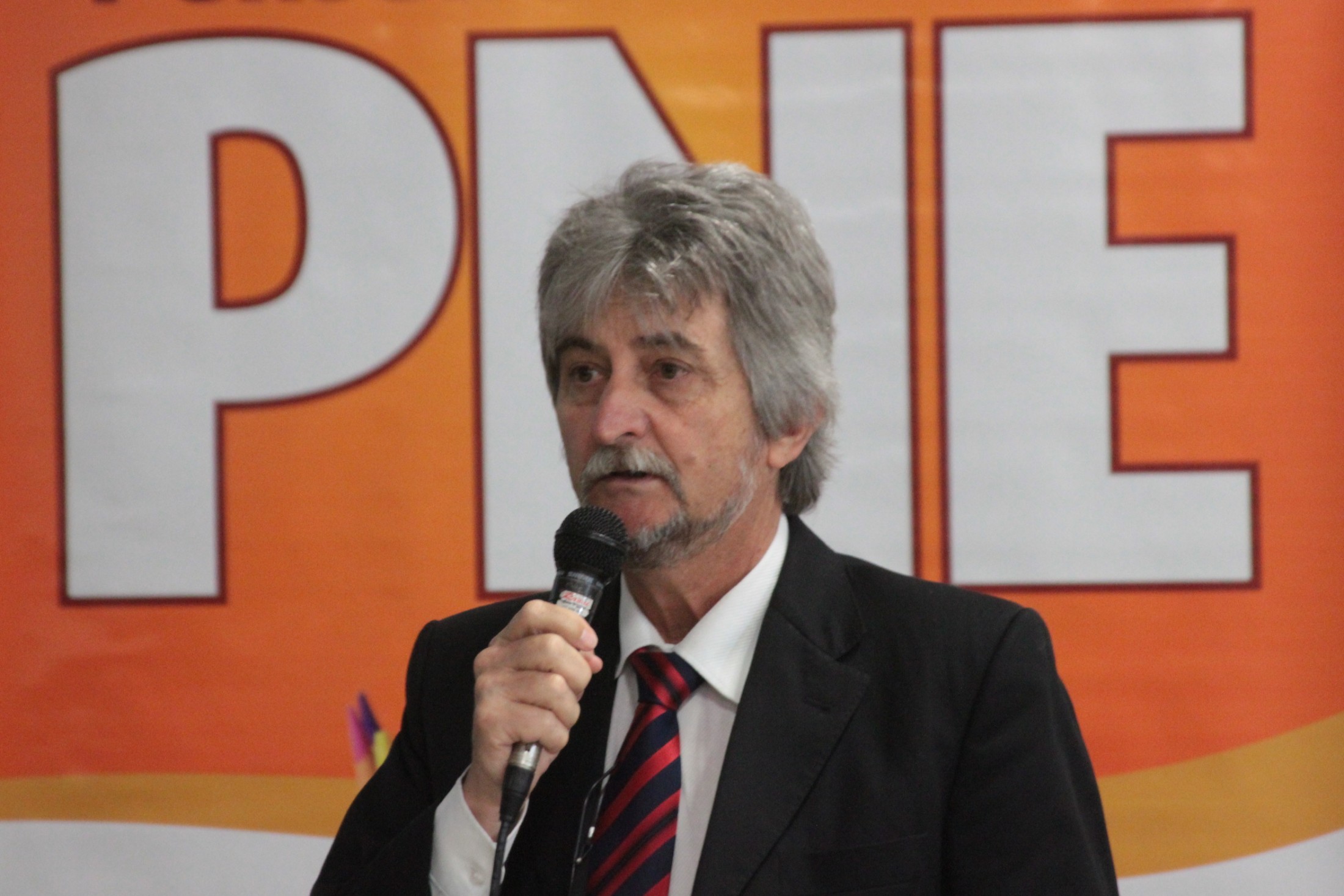 Seminário do PNE em Joinville promove mesas temáticas