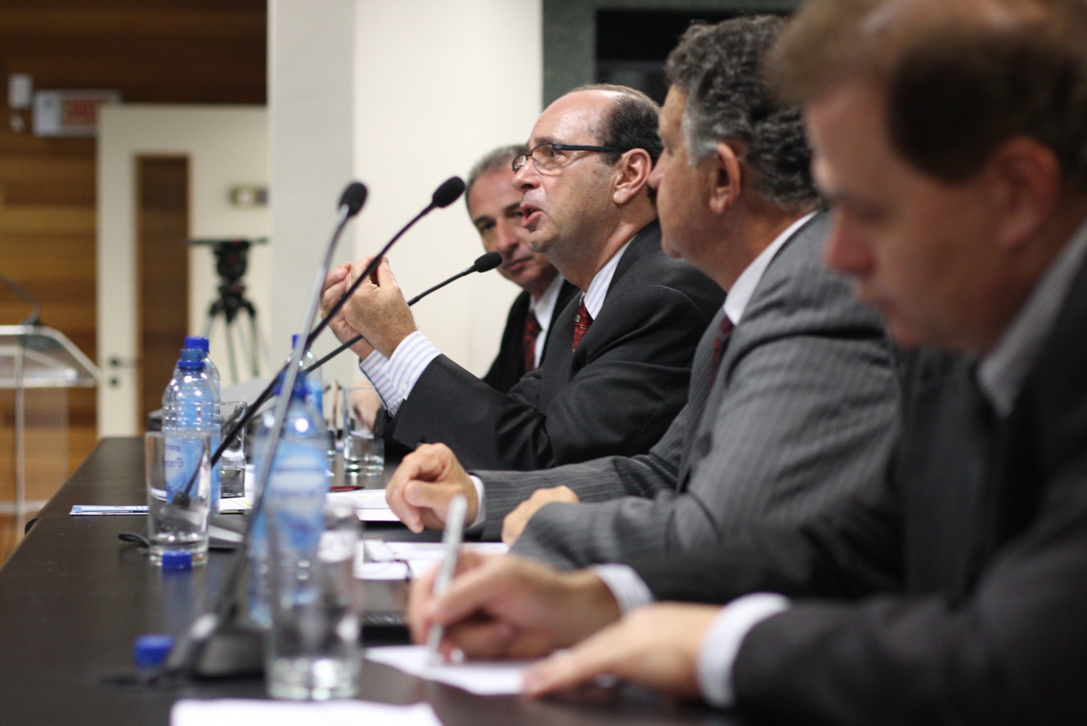Palestra do Embaixador Régis Arslanian - Chefe da Delegação Permanente do Brasil junto à ALADI e ao MERCOSUL
