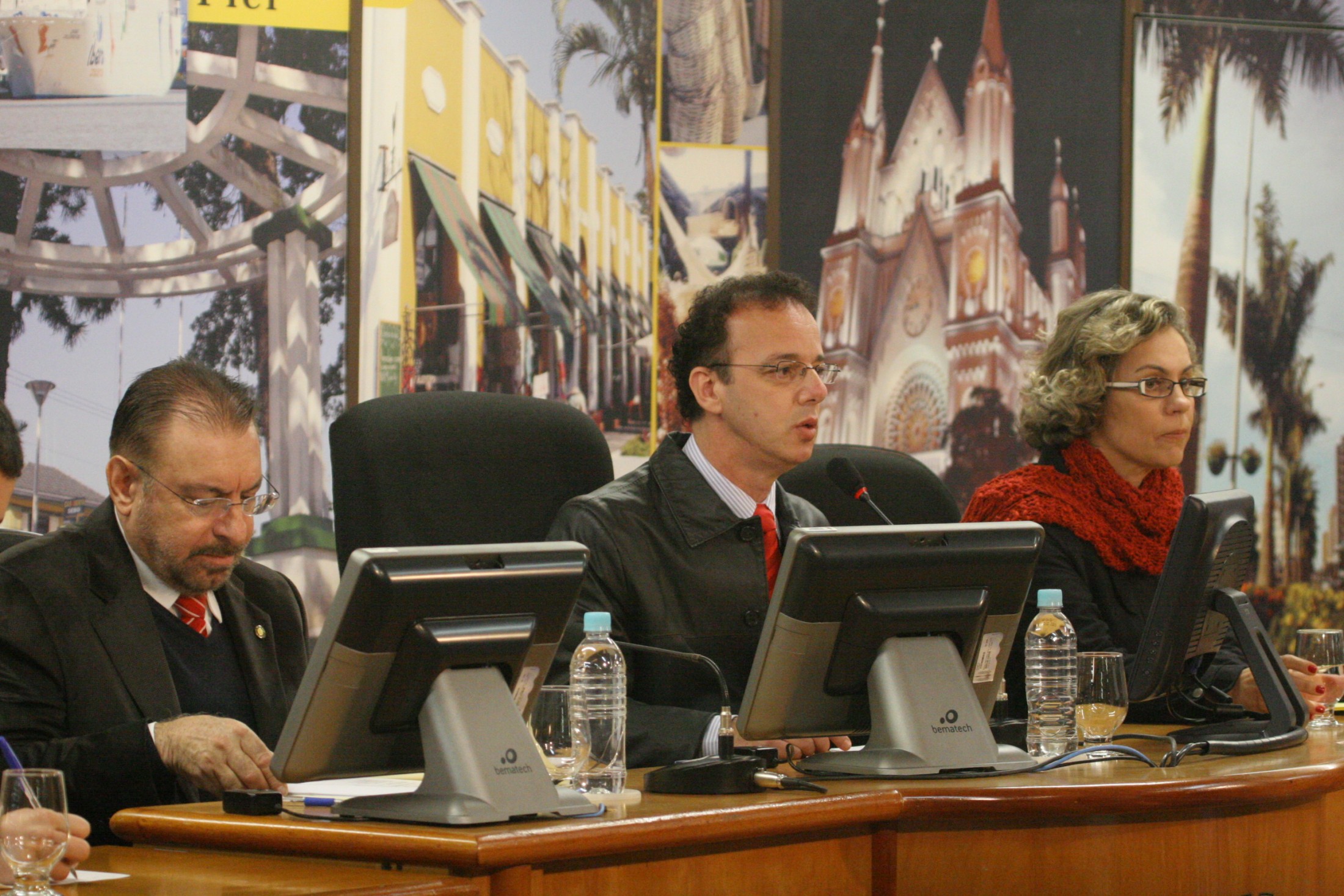 Audiência Pública regional promovida pelo Fórum Permanente de Combate e Prevenção às Drogas a fim de fazer diagnóstico da realidade das drogas em diferentes municípios catarinenses