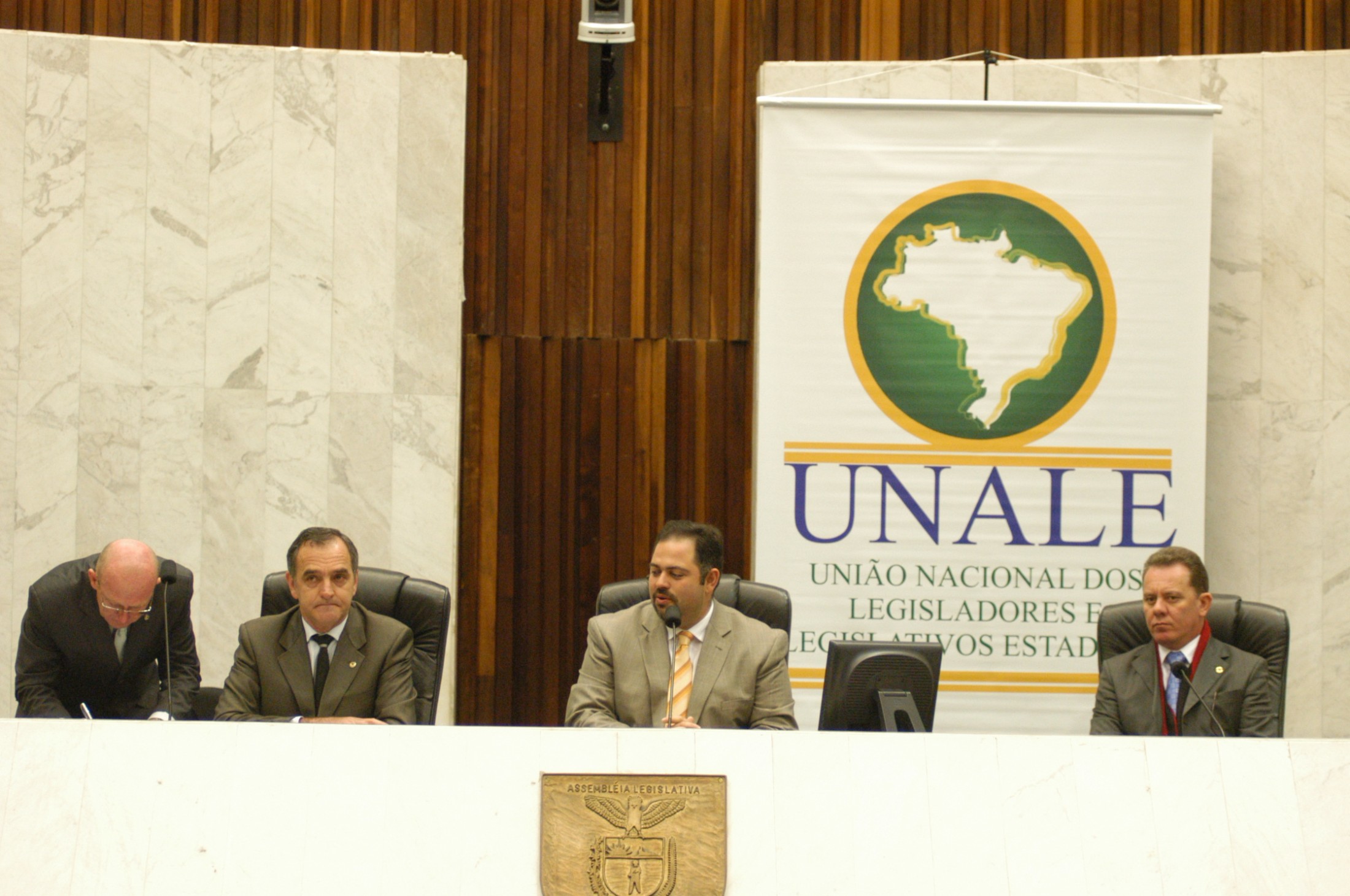 Ponticelli participa de reunião da Unale Curitiba