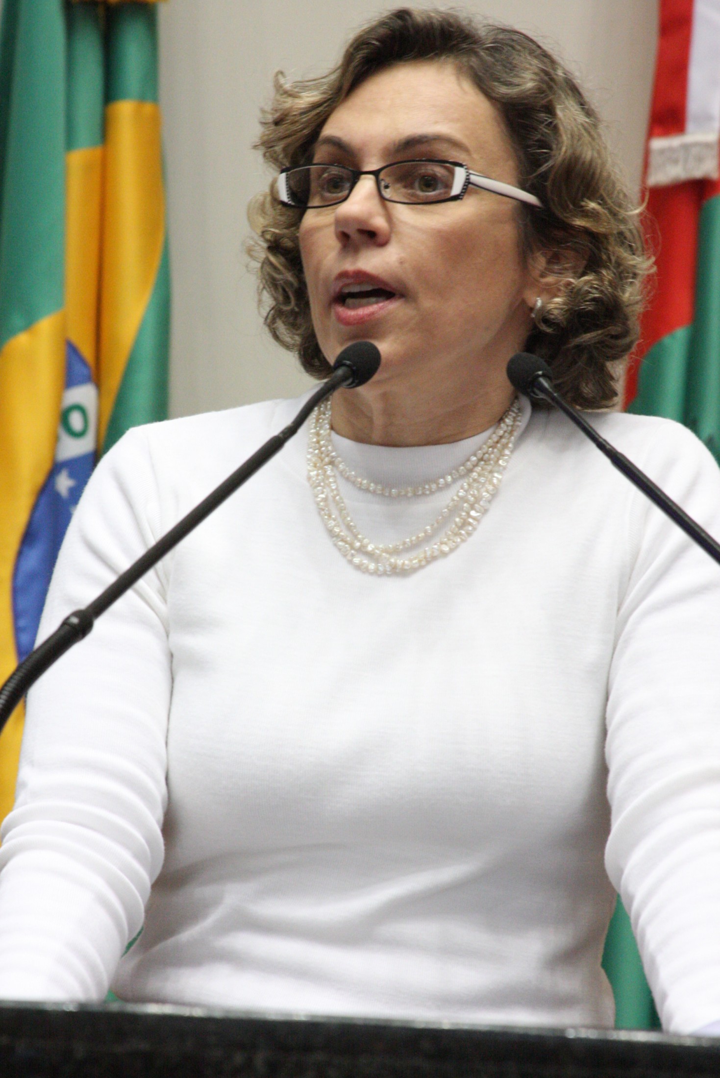 Deputada Ana Paula Lima (PT)