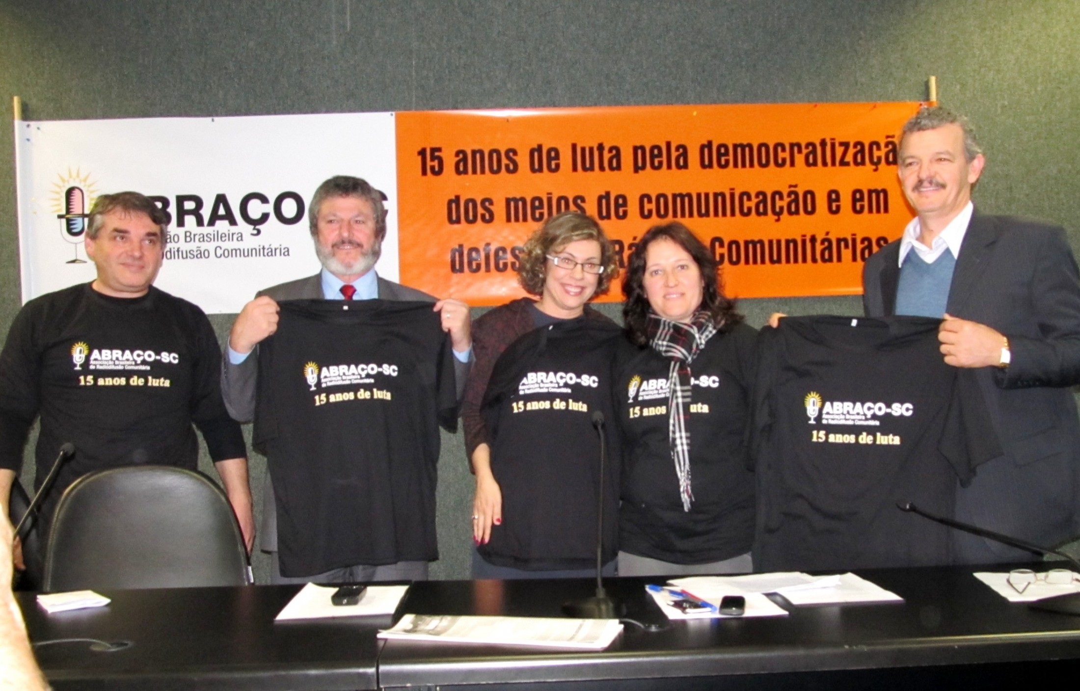 Abraço comemora 15 anos com Dia de Mobilização