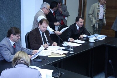 Finanças e Tributação debate Mensagem de Veto que exclui emendas à LDO