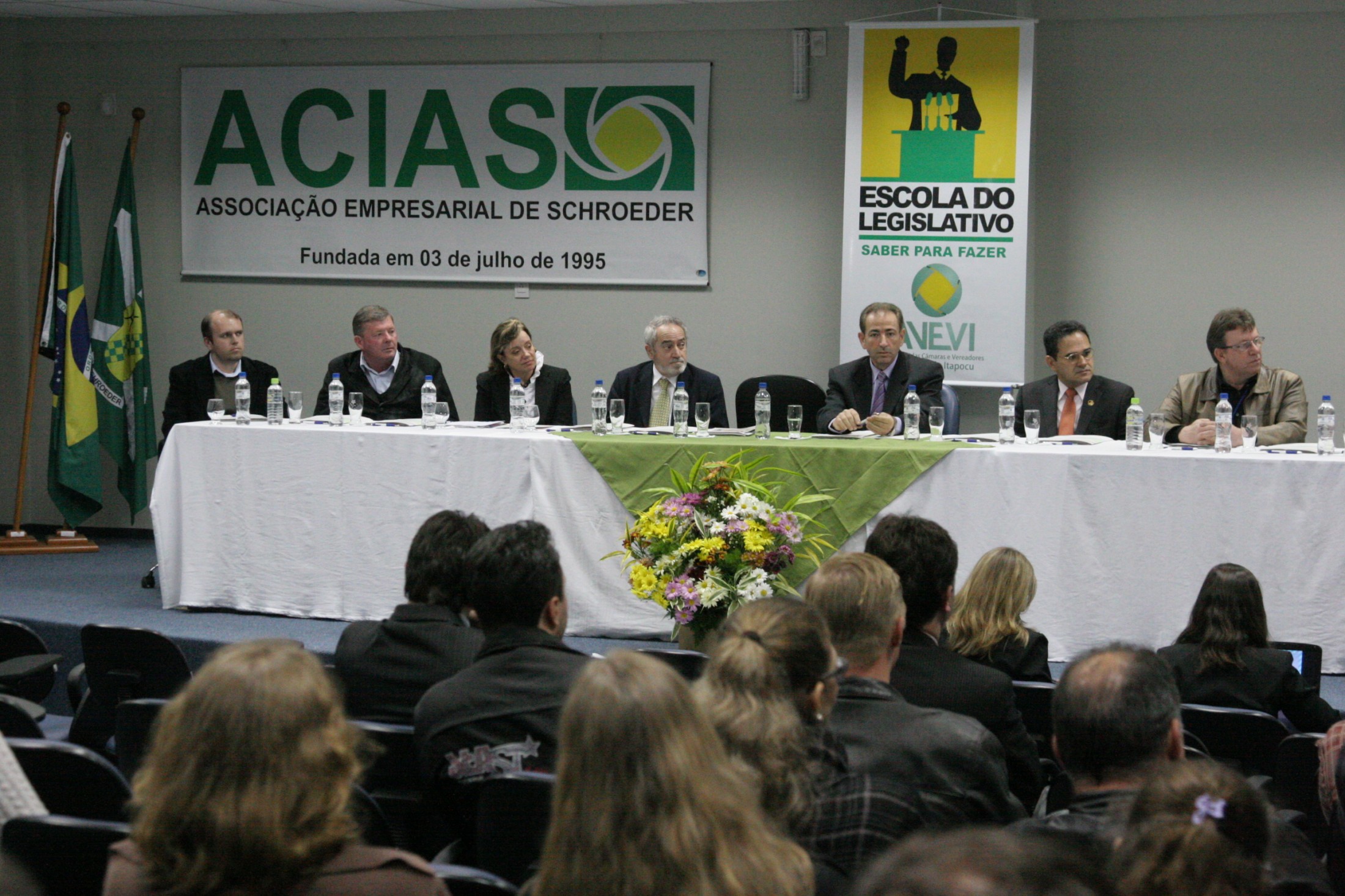 Implantação da Escola do Legislativo em Schoroeder