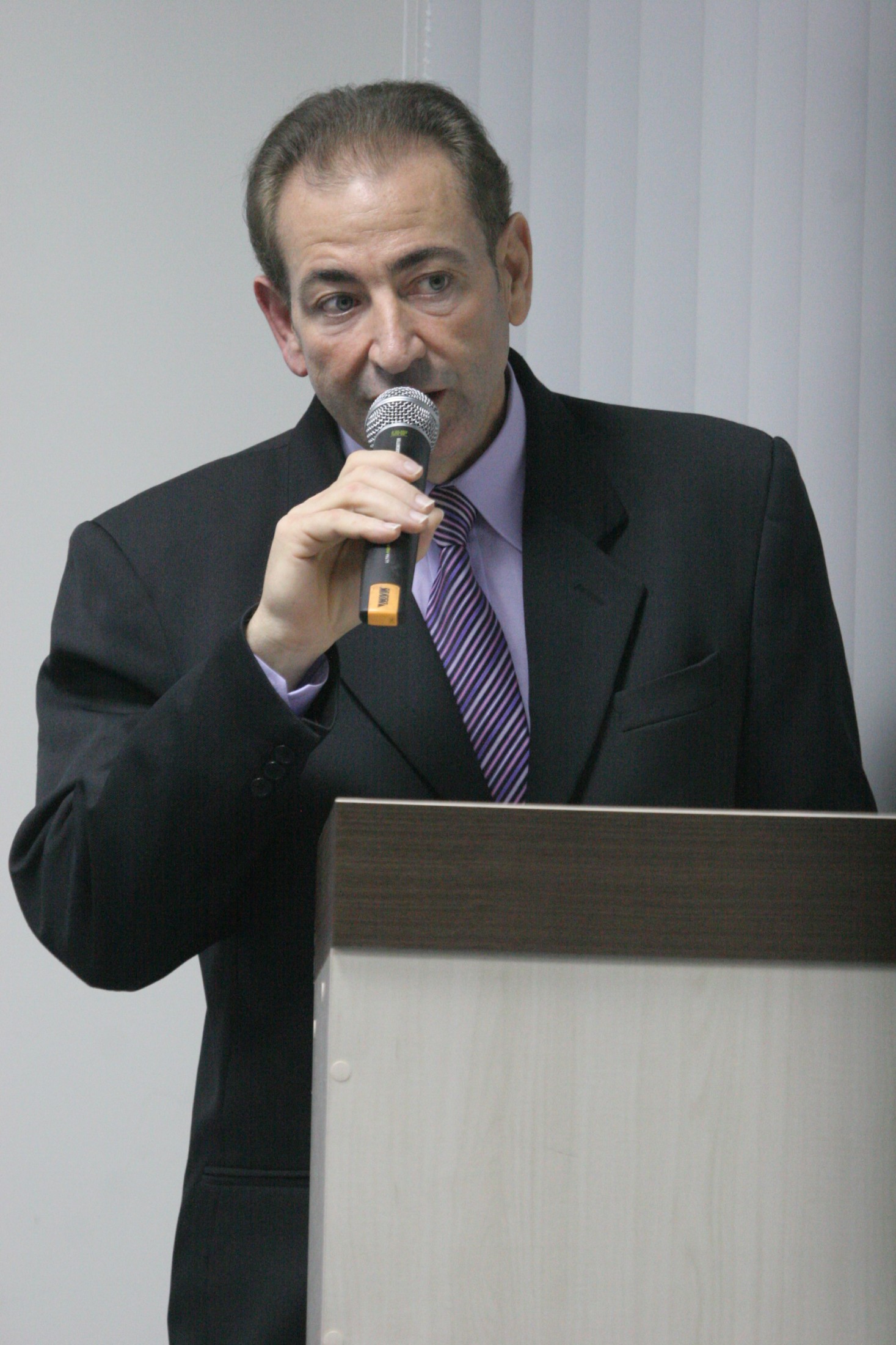 Implantação da Escola do Legislativo em Schoroeder - Valmor Pianezzer