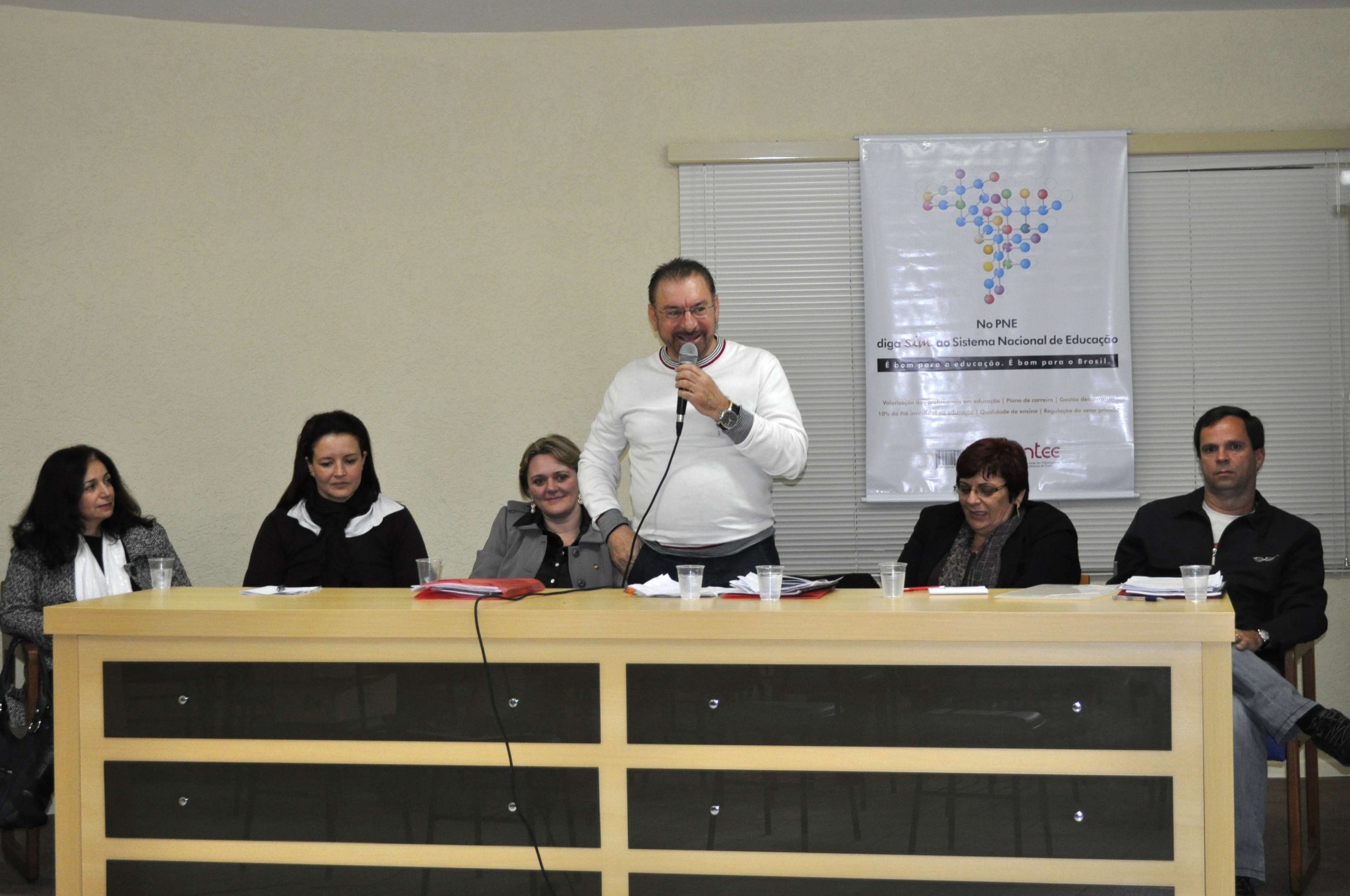 Deputado Volnei Morastoni apoia a luta pela aprovação do Plano Nacional de Educação
