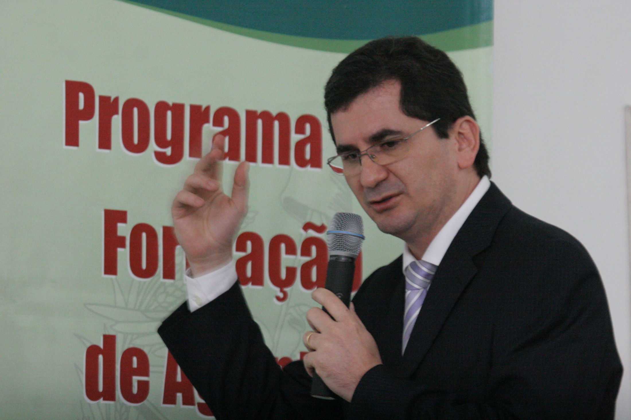 Programa de Capacitação do Legislativo Municipal em Luiz Alves - SC - Hugo Frederico Vieira Neves