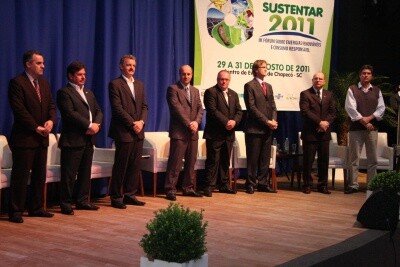Visita de ministra e conferência marcam a abertura do Sustentar 2011