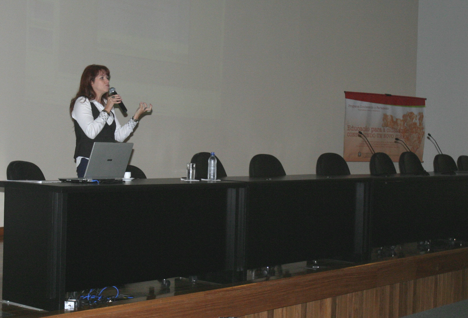 Palestra - Competência Constitucional e a Função Social e Pública dos Três Poderes -