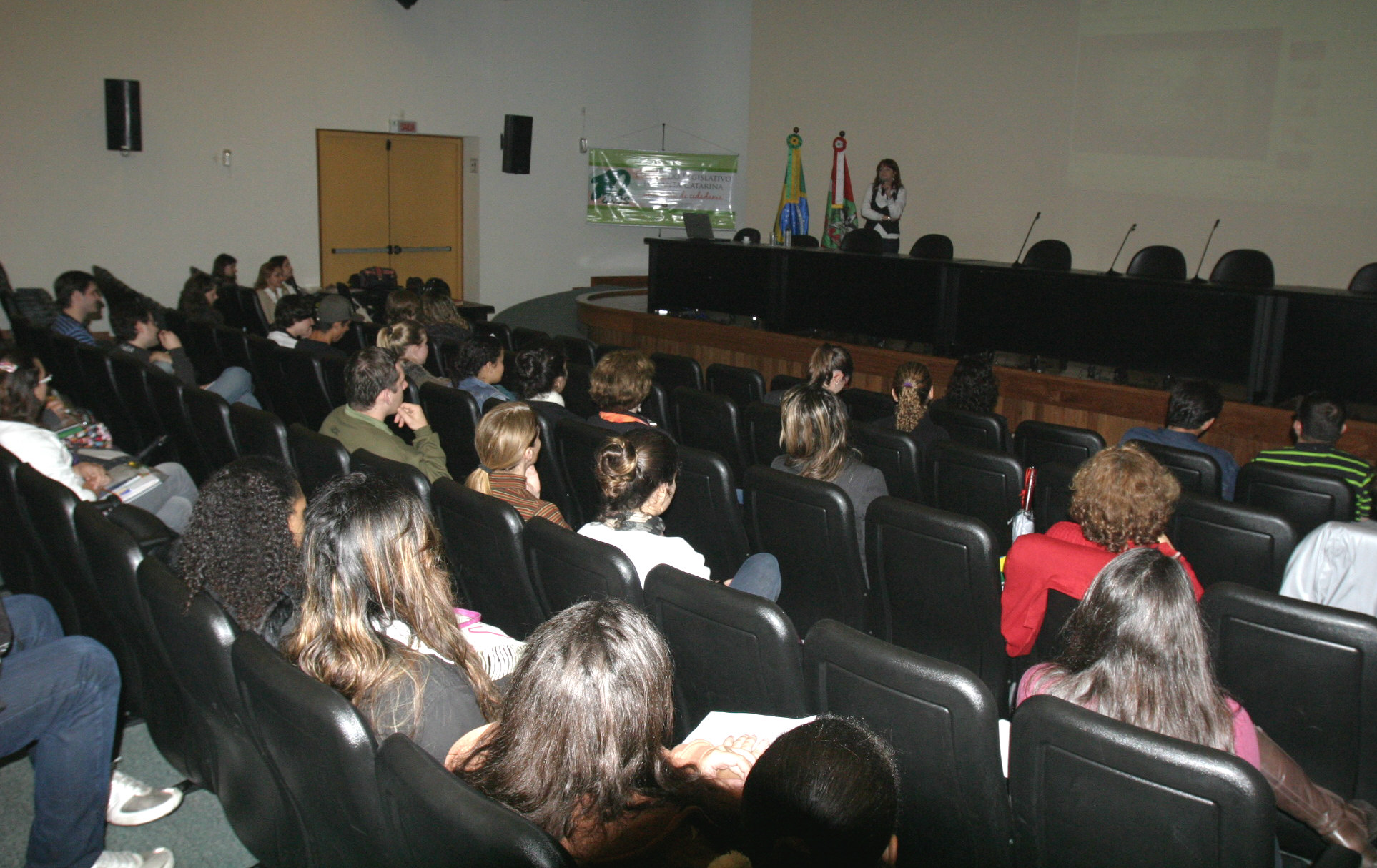 Palestra - Competência Constitucional e a Função Social e Pública dos Três Poderes -