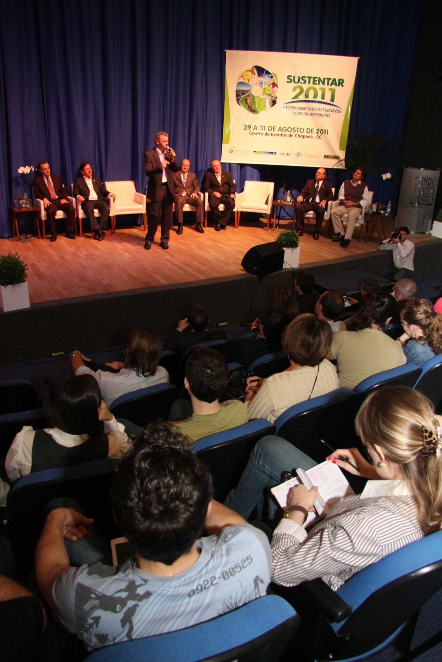 Sustentar 2011 - IV Fórum sobre Energias Renováveis e Consumo Responsável