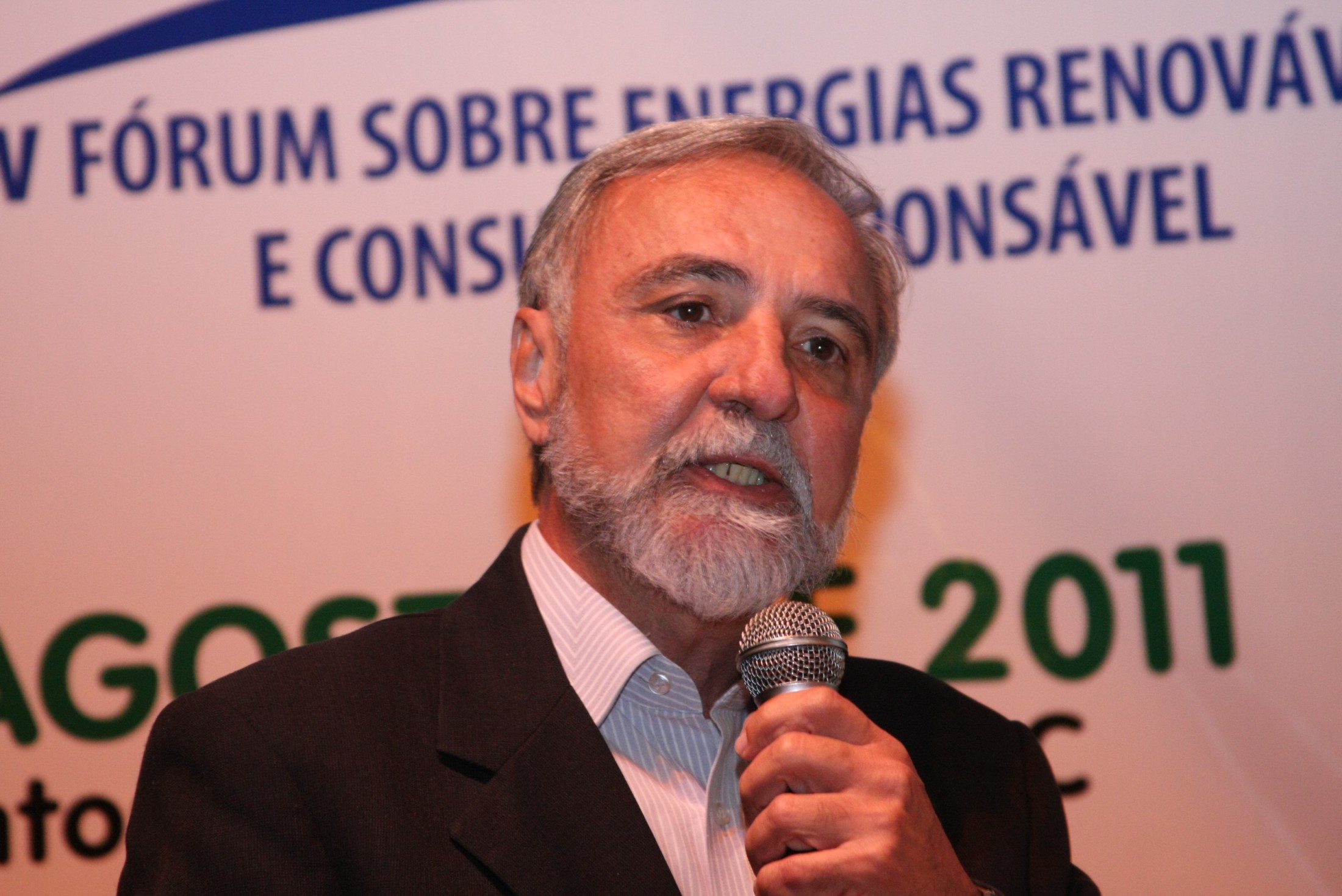 Mauricio Carvalho de Oliveira