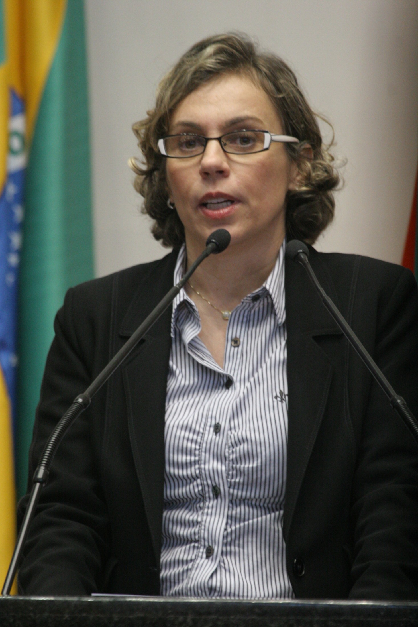 Deputada Ana Paula Lima (PT)