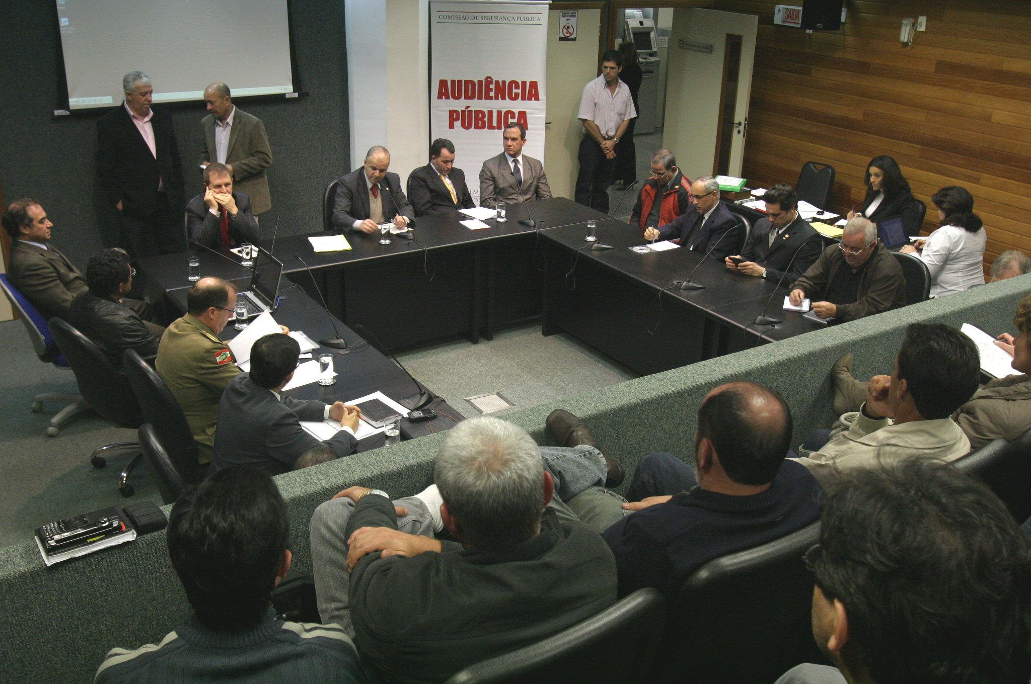 Audiência Pública a fim de discutir sobre - As Reivindicações da Sociedade Civil Organizada para o Sistema de Segurança Pública do Estado de Santa Catarina -