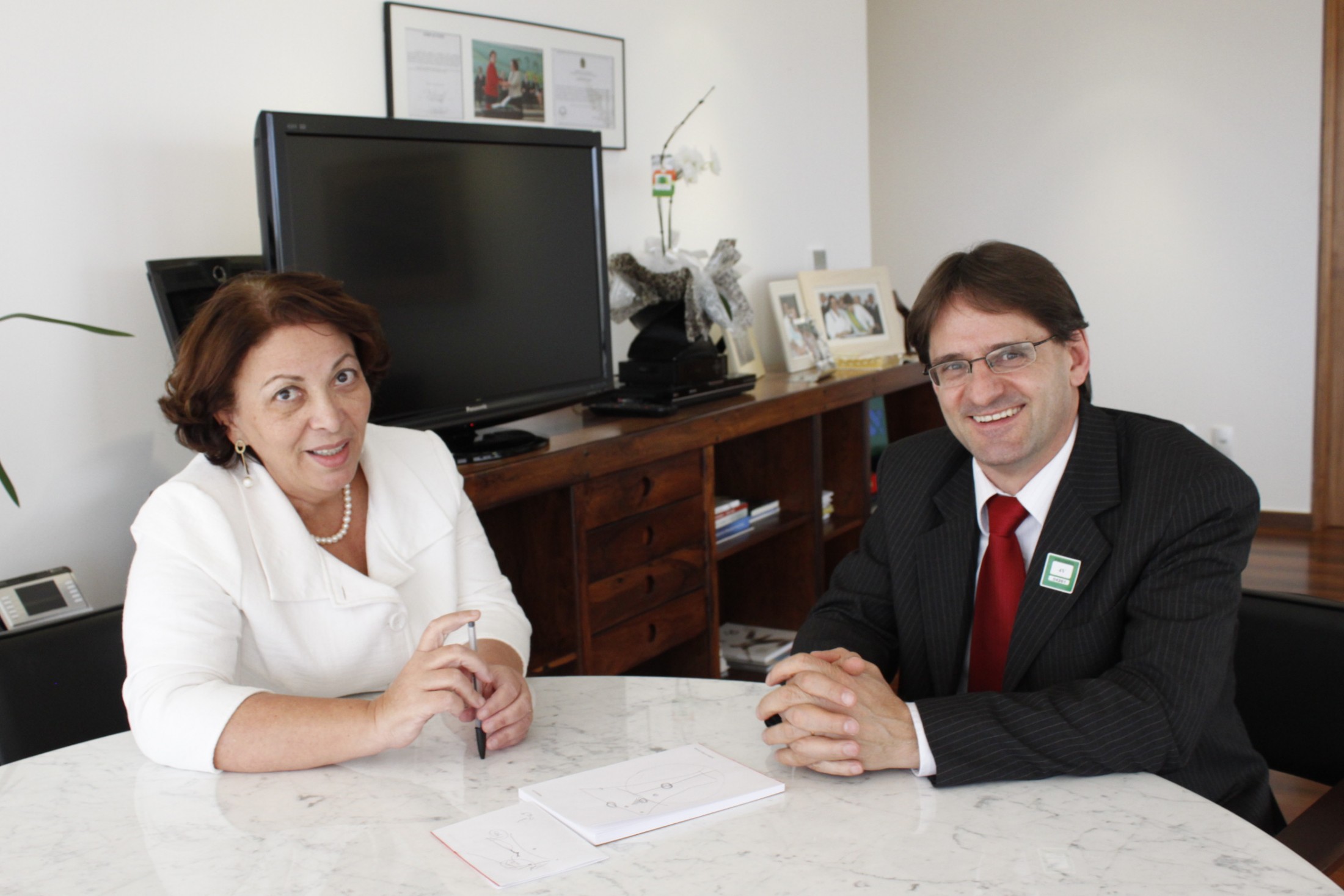 Deputado Neodi Saretta e ministra Ideli Salvatti