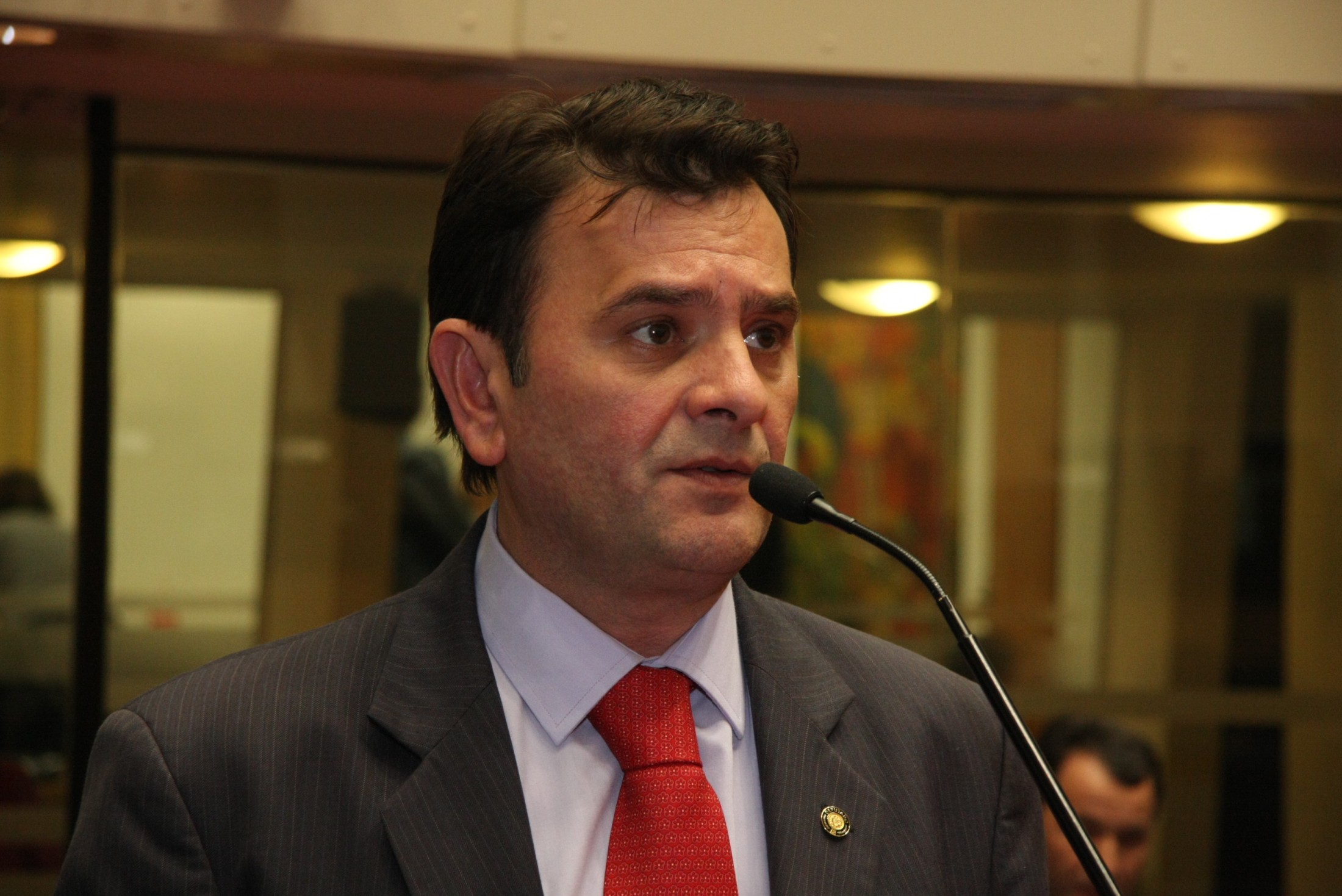 Deputado Elizeu Mattos (PMDB)