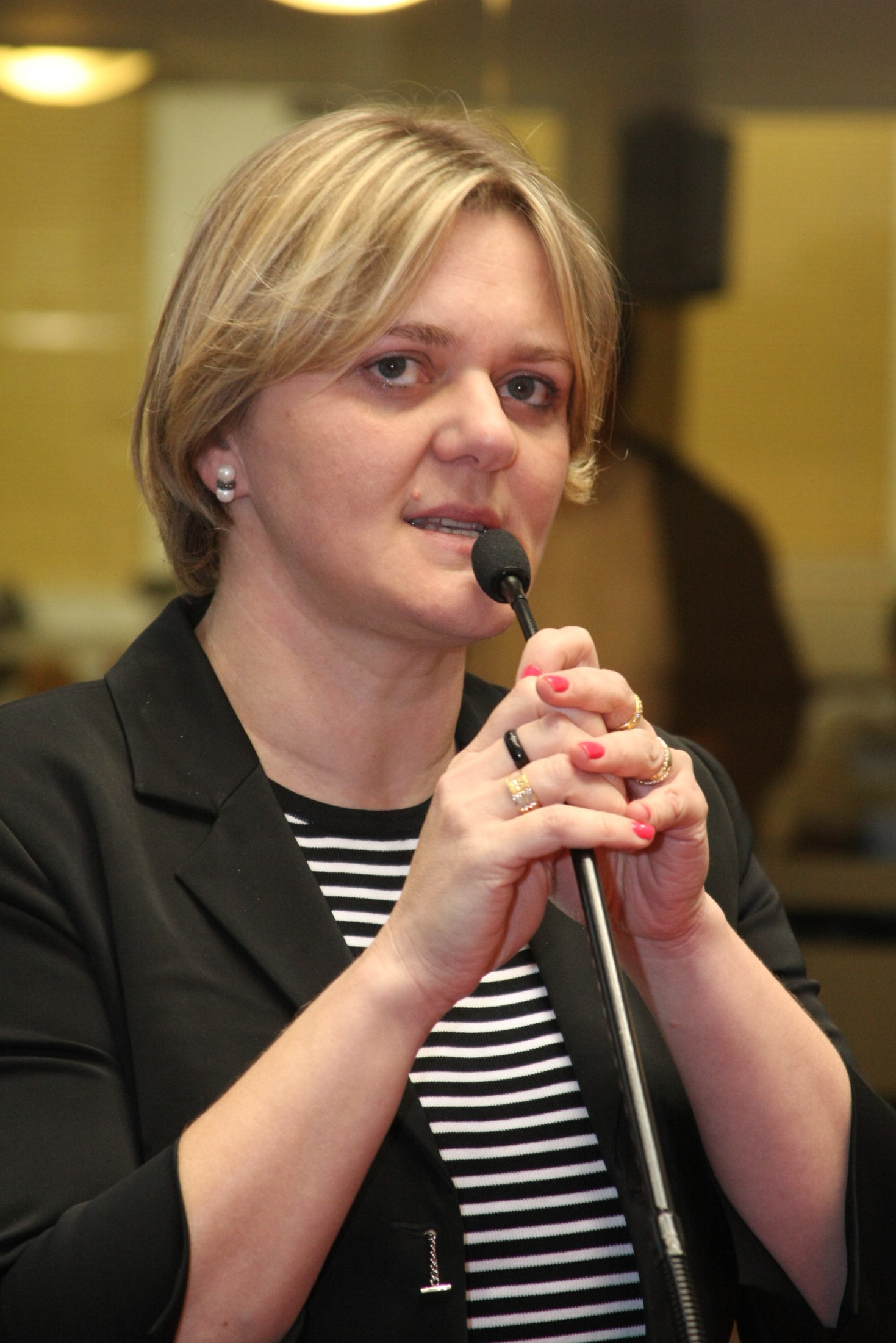 Deputada Luciane Carminatti (PT)