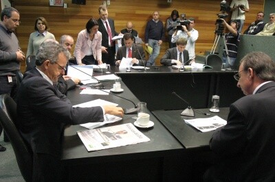 CCJ aprova alteração de benefício a mulheres com gestação múltipla
