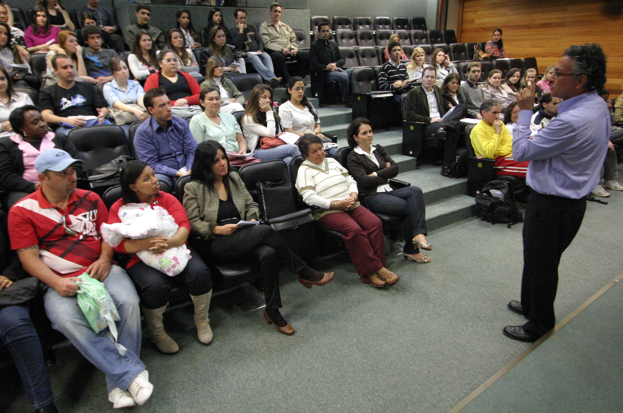 Ciclo sobre Epilepsia reúne especialistas na Assembleia