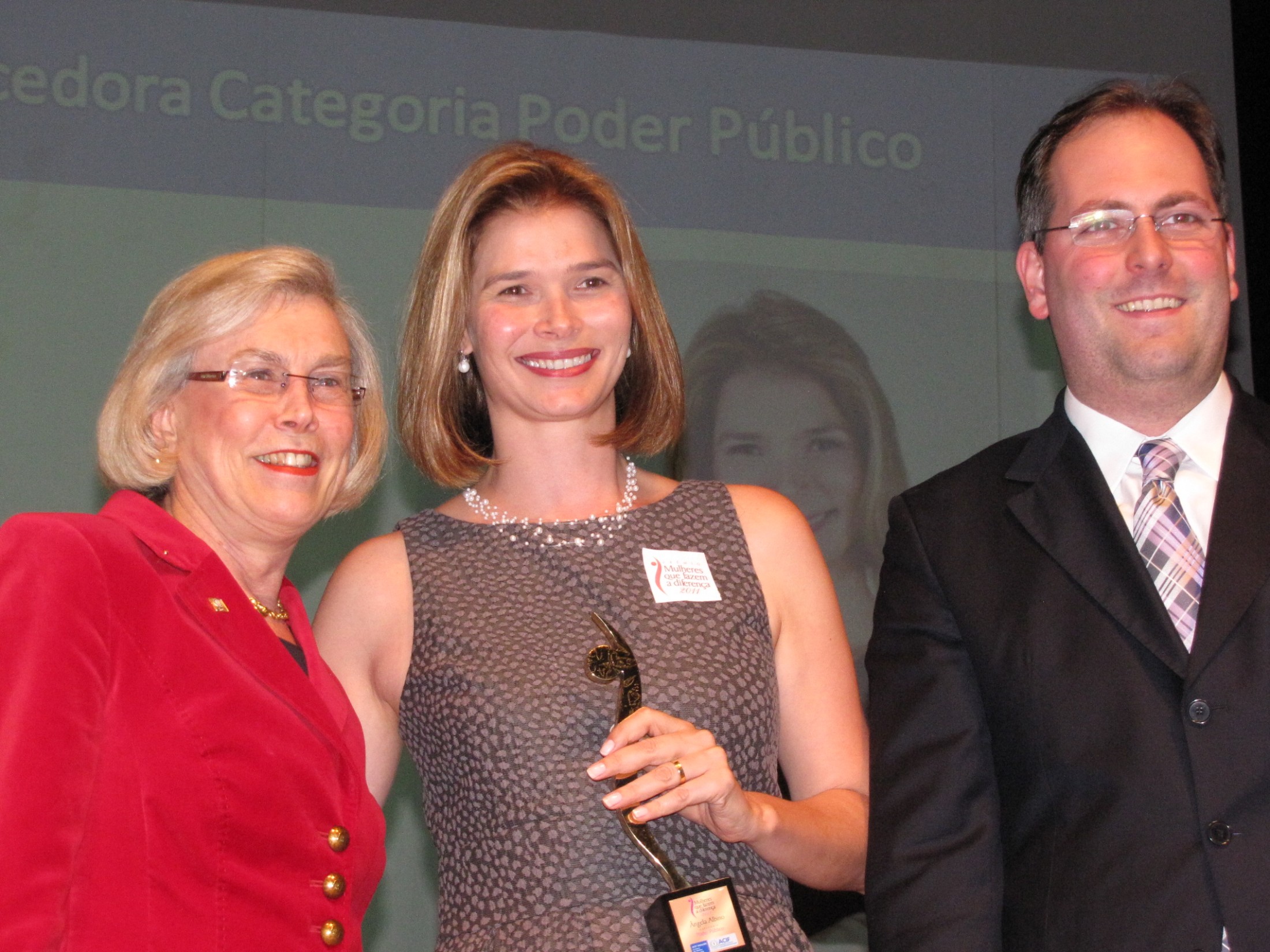 Deputada Angela: “Mulher que faz a diferença 2011”