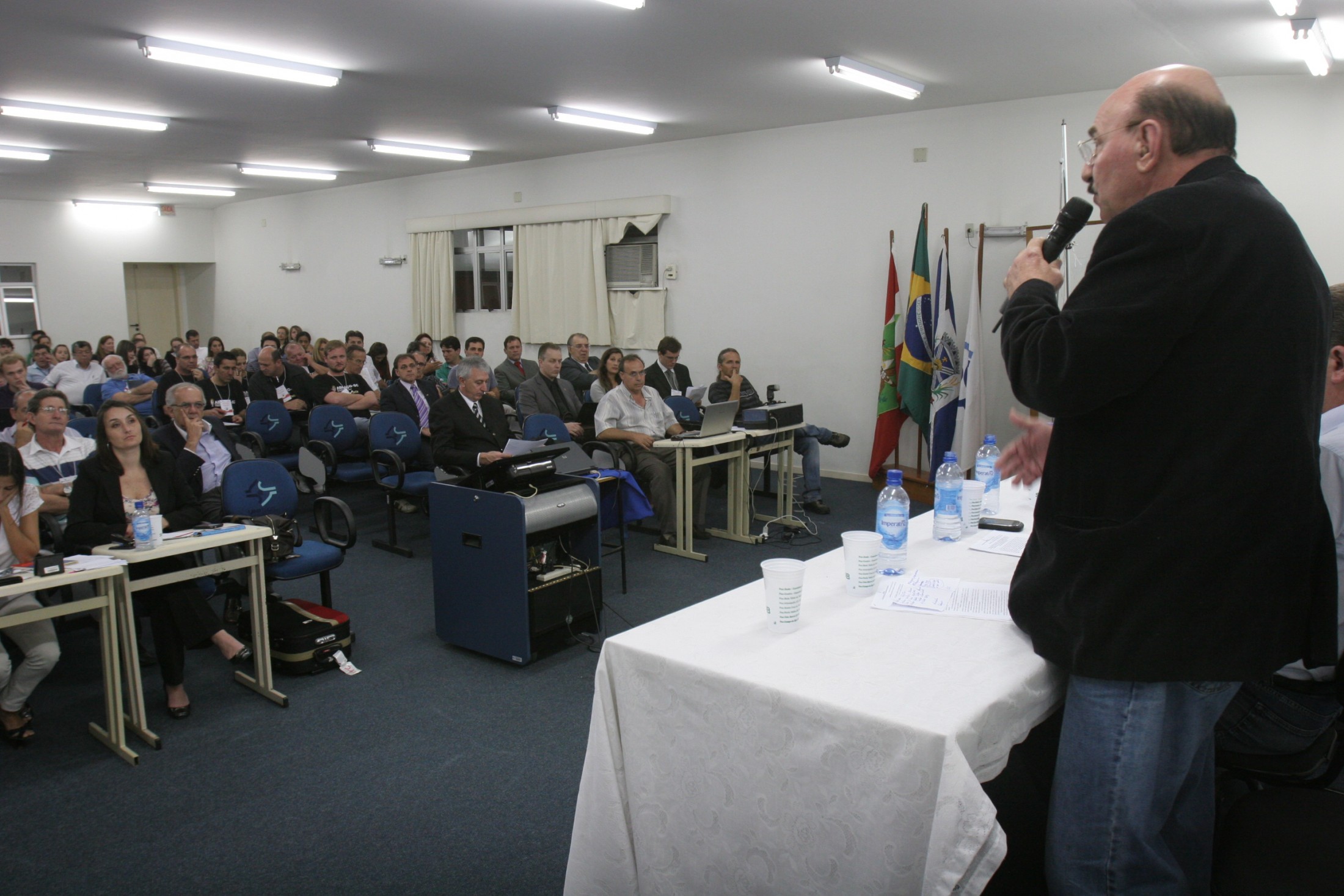 Audiência Pública Regional - Plano Plurianual 2012-2015 e a Lei Orçamentária Anual (LOA) 2012 - Tubarão / SC