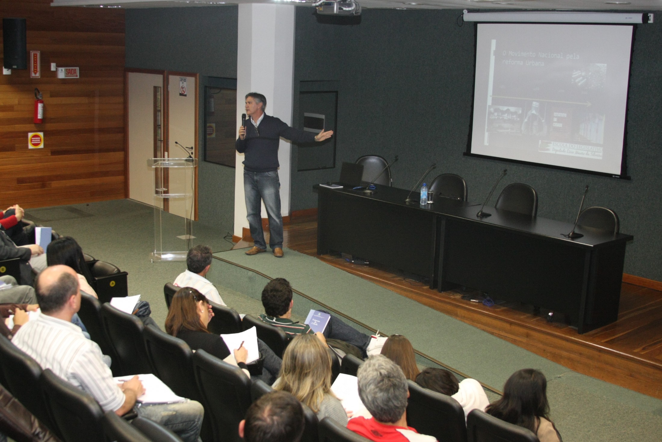 Curso de Formação Política