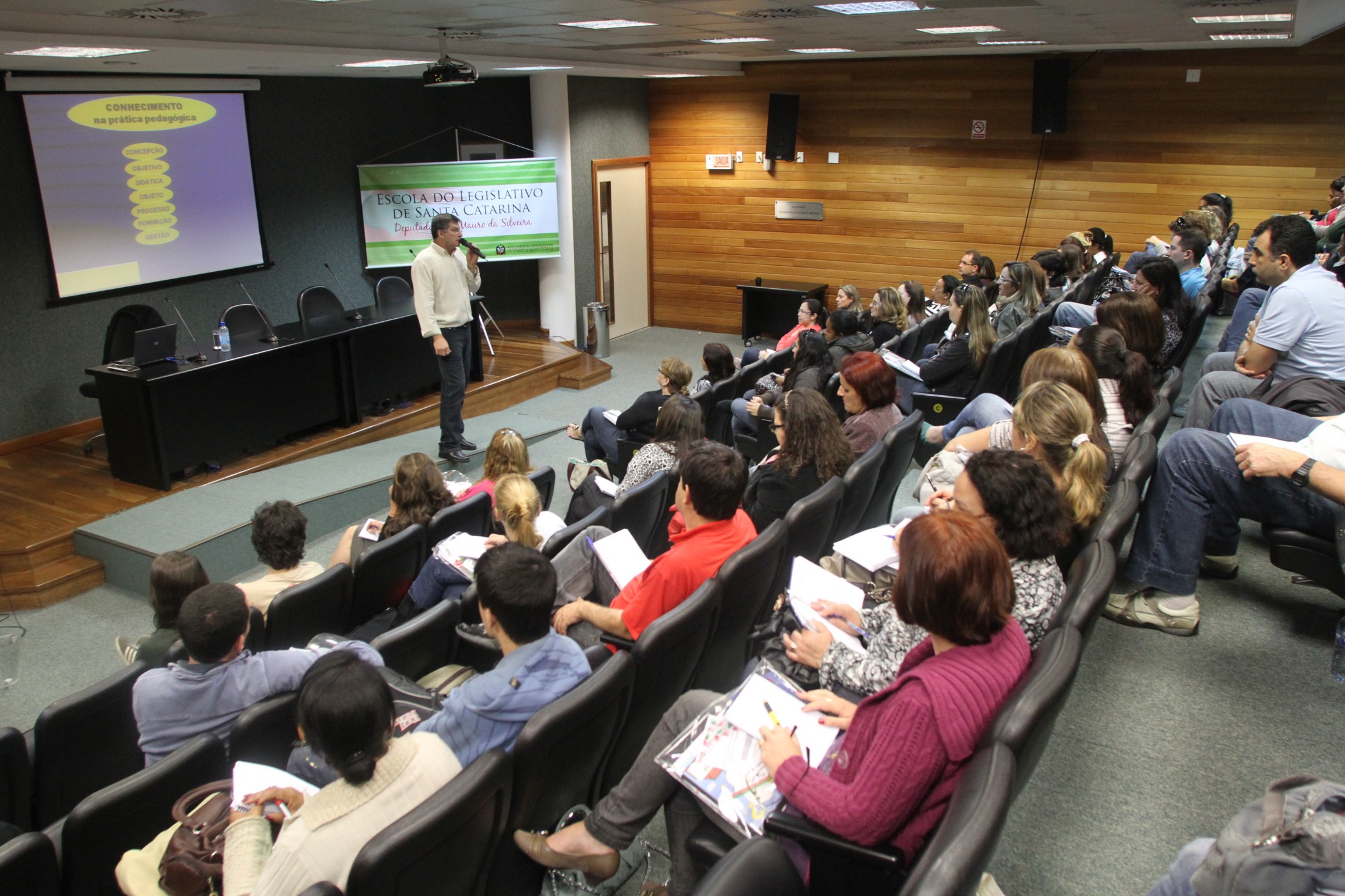 Curso de Formação Política