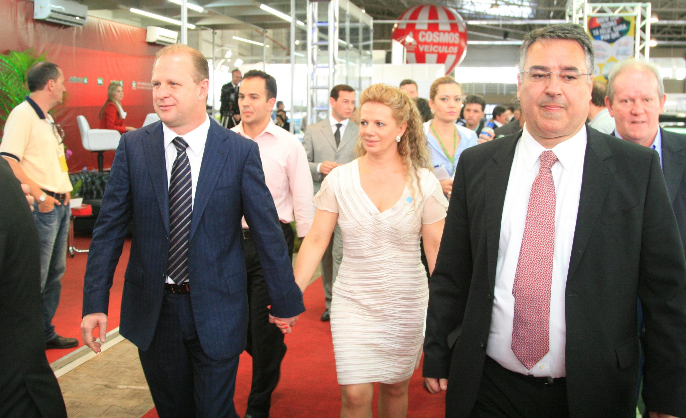 Presidente da ALESC Gelson Merisio recepciona autoridades na EFAPI 2011