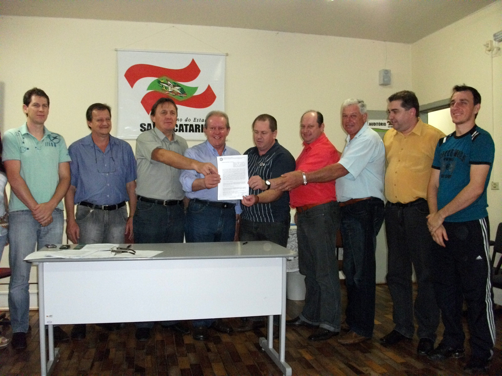 Marcos Vieira entrega subvenções e convênios em Maravilha