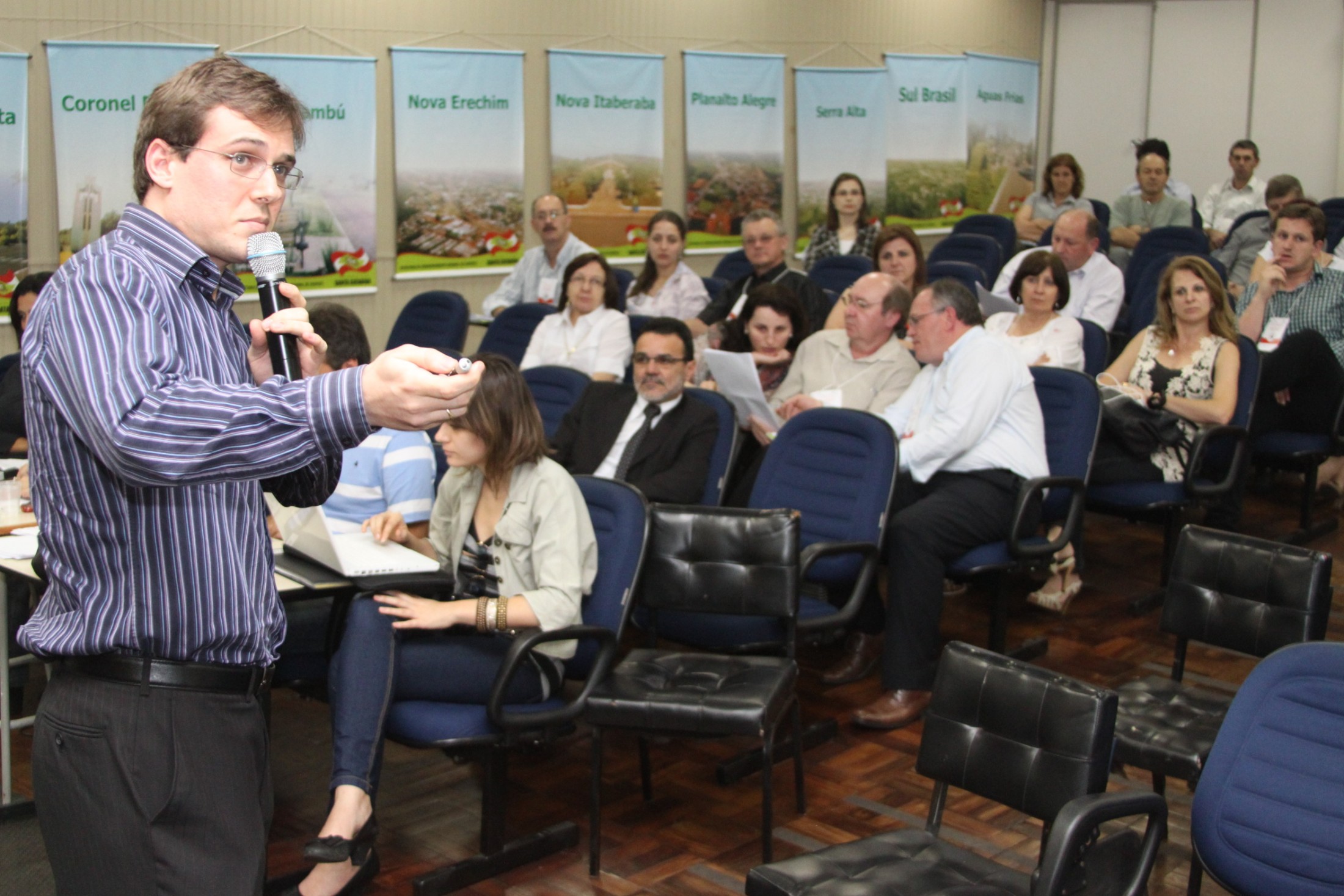 Chapecó, Xanxerê, Seara e Quilombo elencam obras e ações para o Executivo investir entre 2012 e 2015