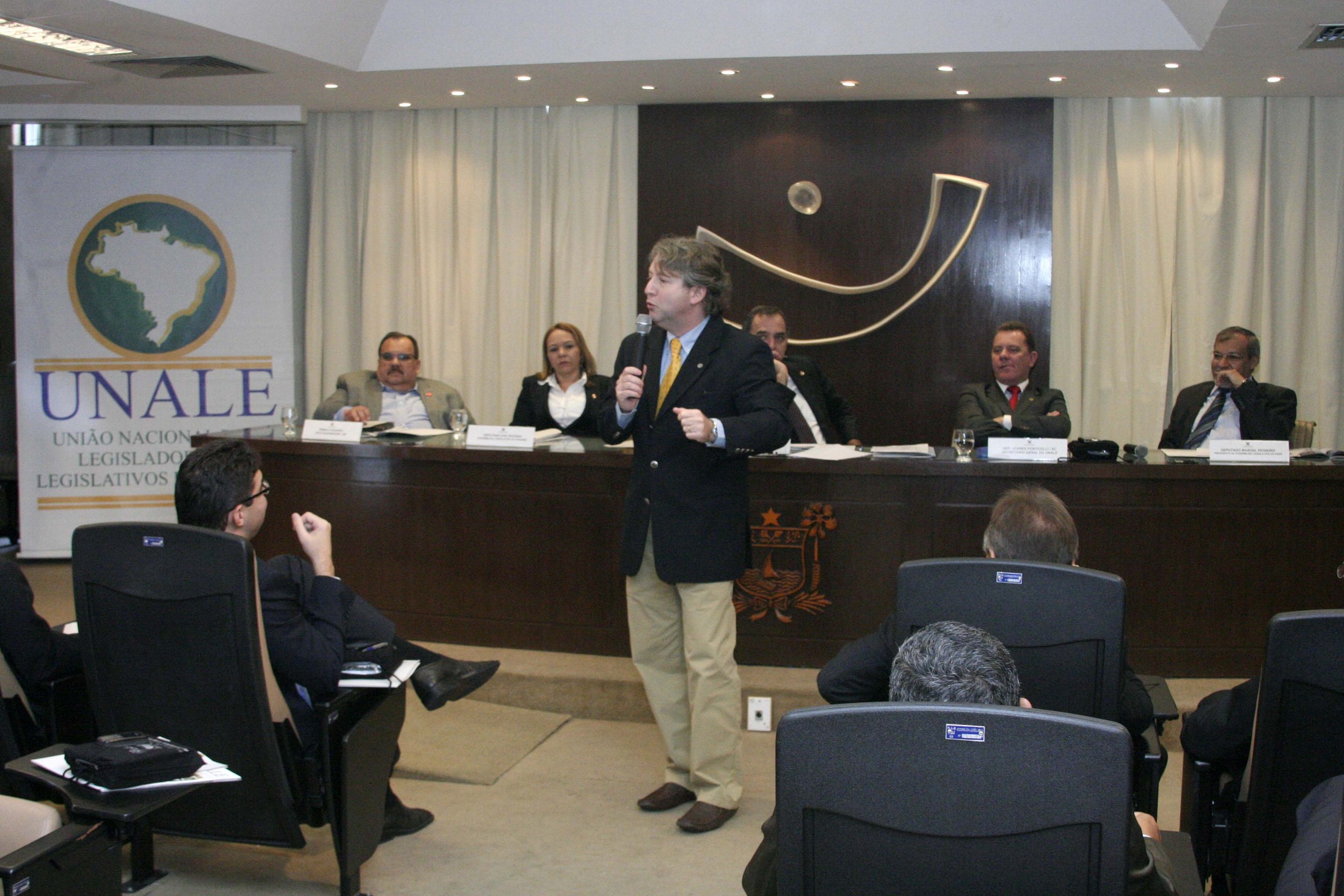 Ponticelli participa da reunião da Unale em Natal