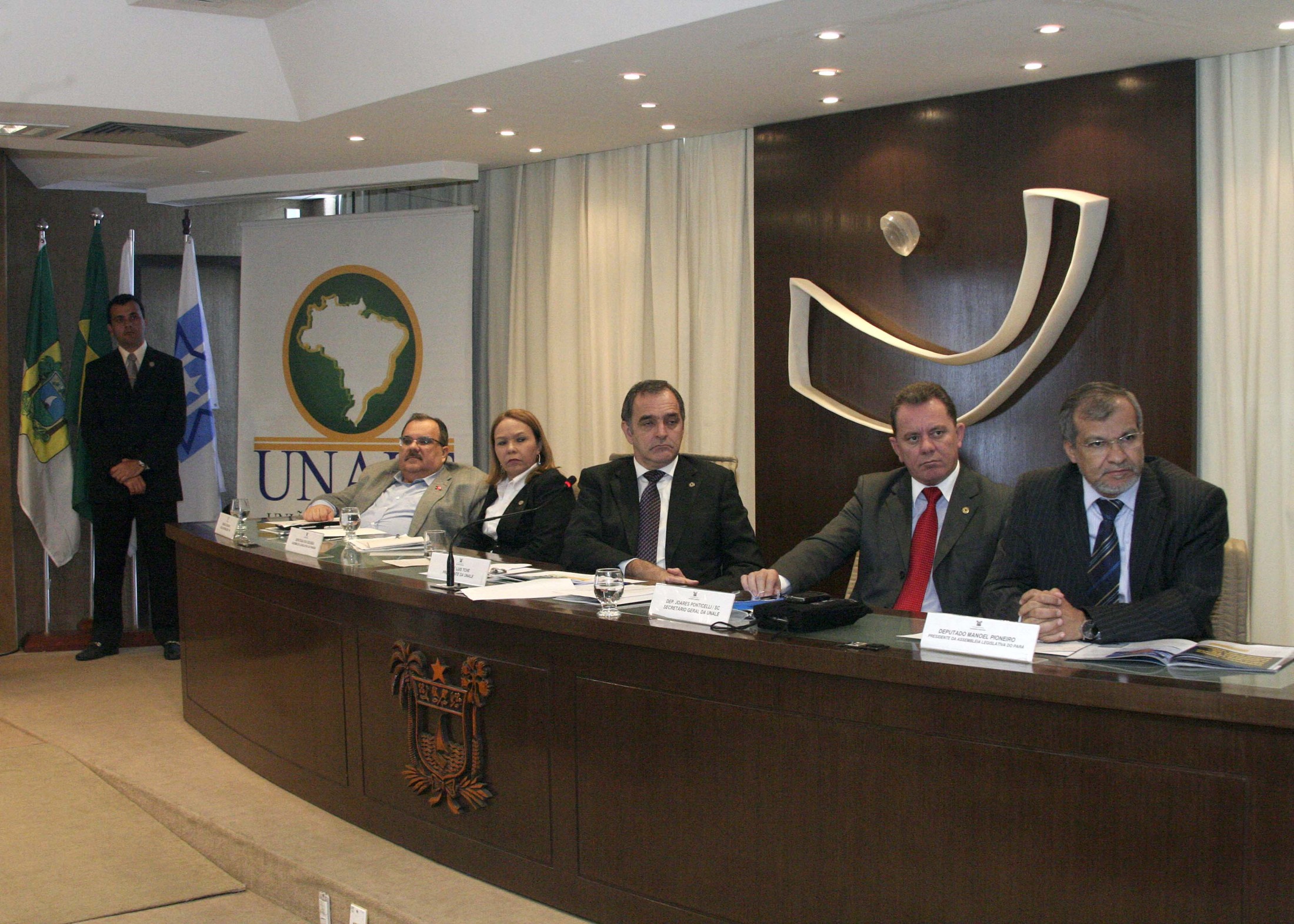 Ponticelli participa da reunião da Unale em Natal