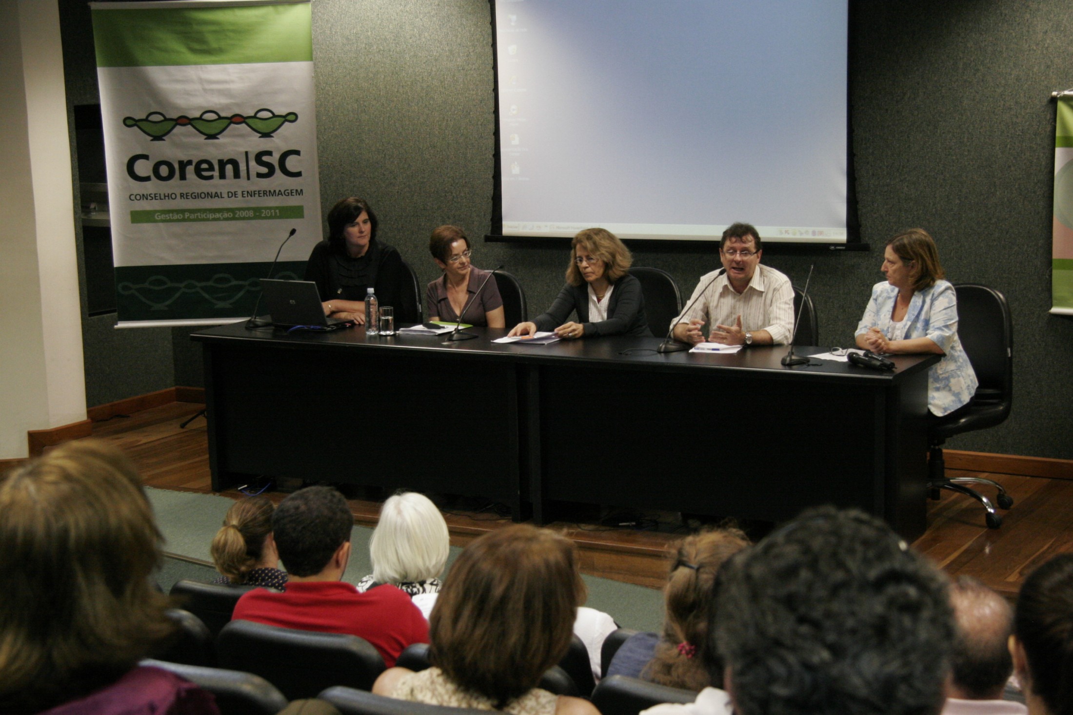 Curso de Formação Política para Liderança em Saúde e Enfermagem - COREN SC