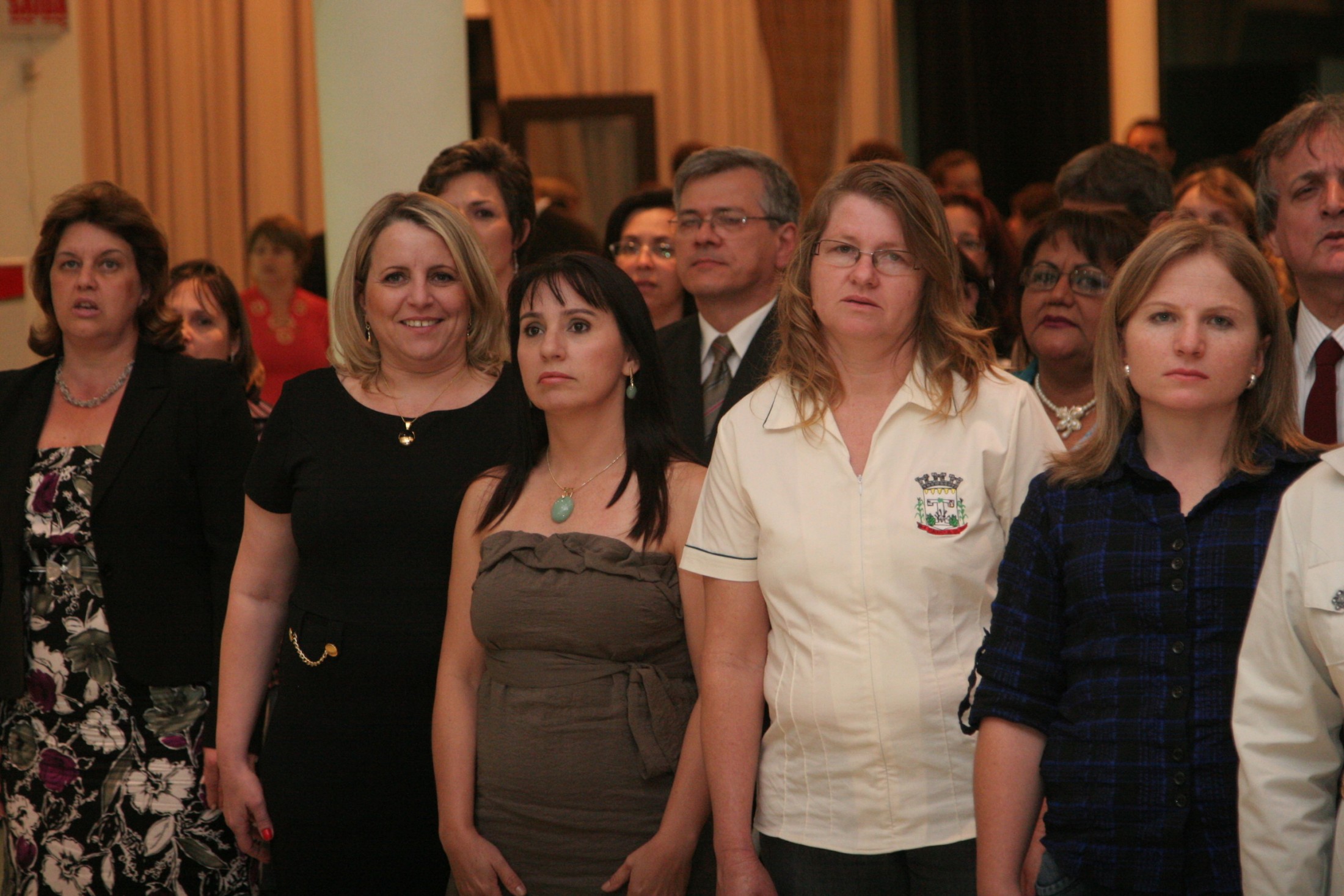 Assembleia Legislativa Homenageia Professores em Chapecó