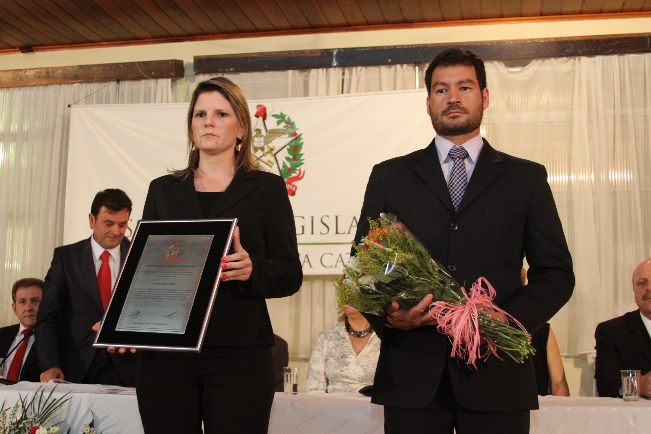 Sessão Solene em homenagem ao Senhor Rivaldo Antônio Macari