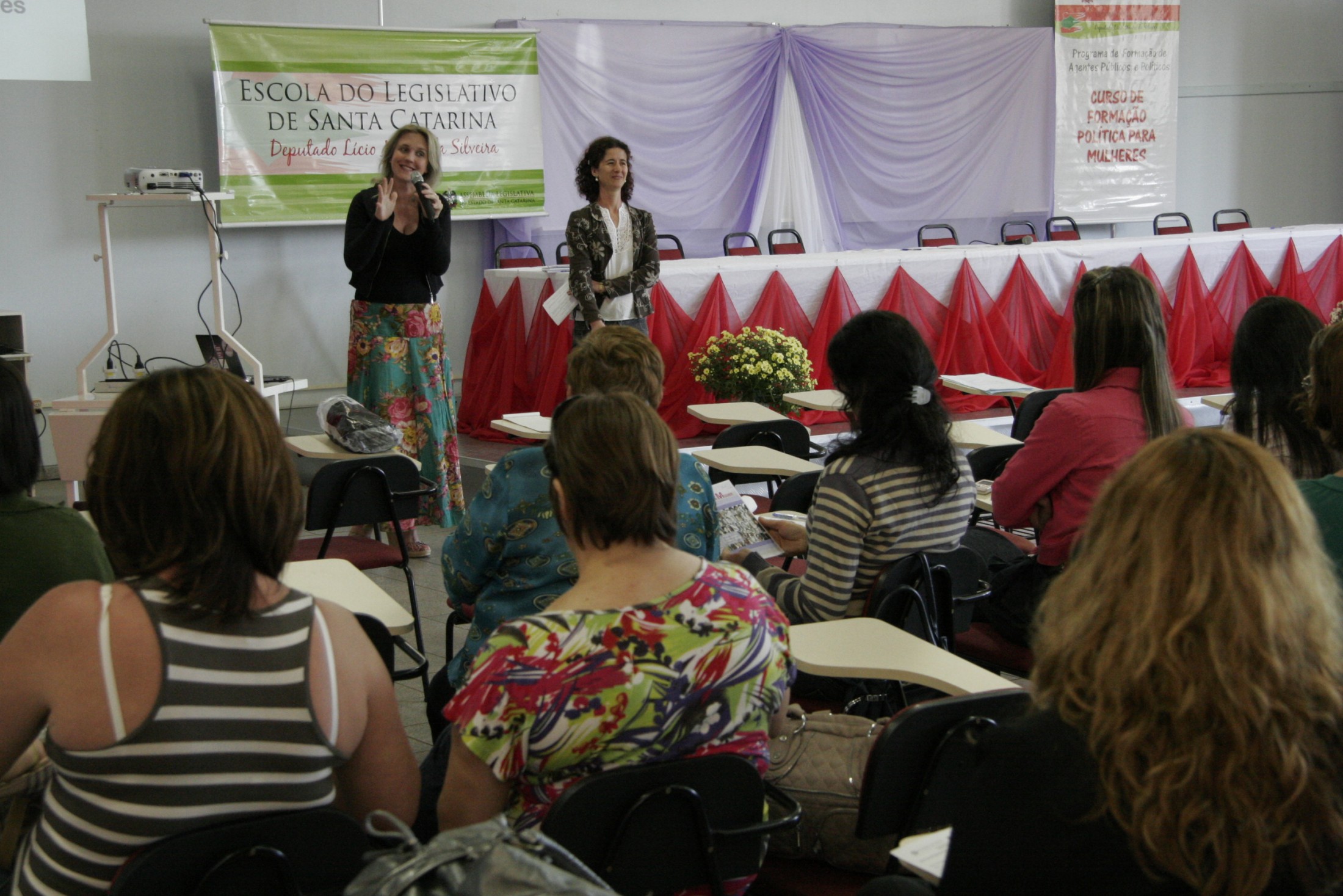 Curso de Formação Política para mulheres - São Miguel do Oeste