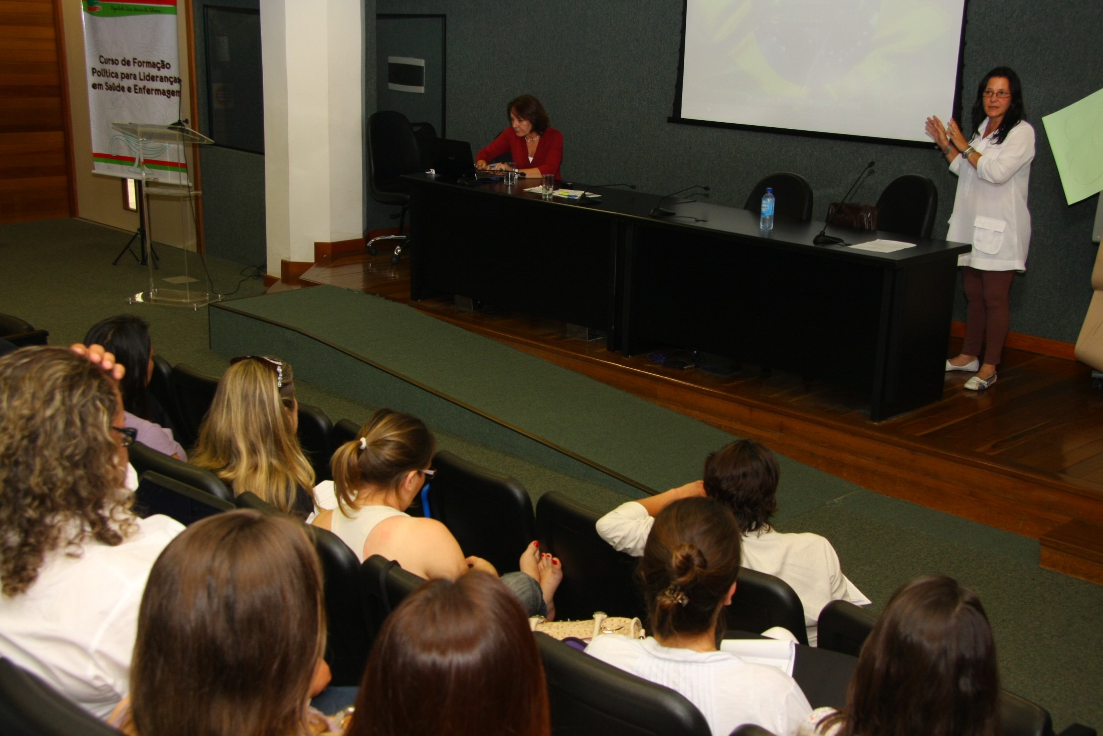 Curso de Formação Política para Lideranças em Saúde e Enfermagem