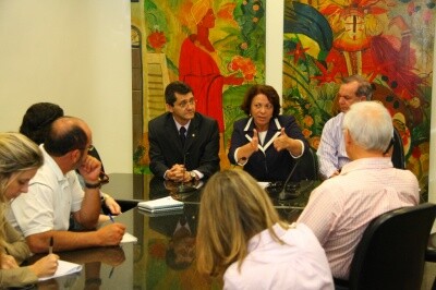 Ministra Ideli anuncia transferência da praça de pedágio de Palhoça