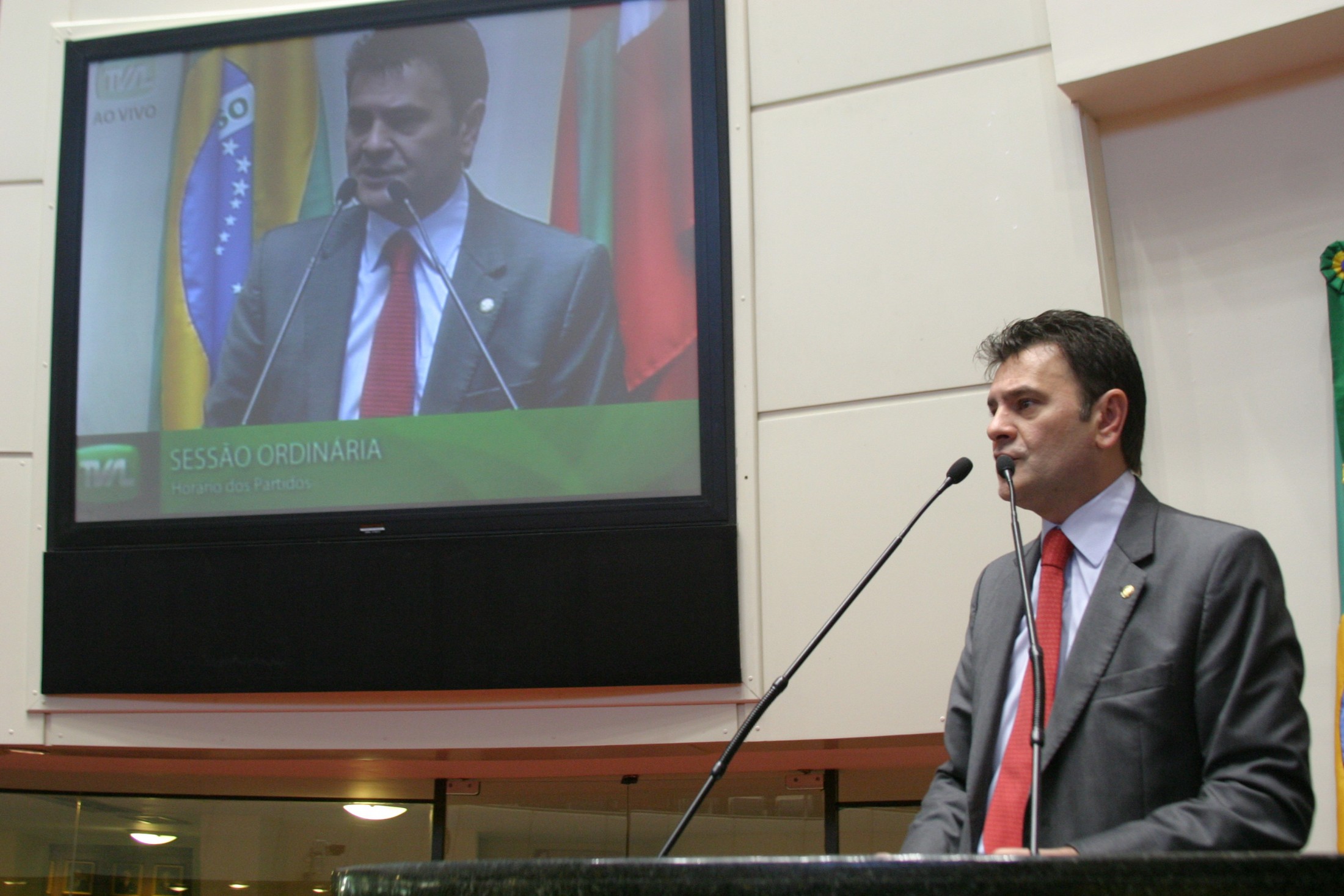 Deputado Elizeu Mattos (PMDB)