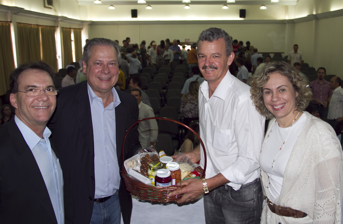 Lideranças prestigiam plenária especial do mandato do deputado Dirceu Dresch