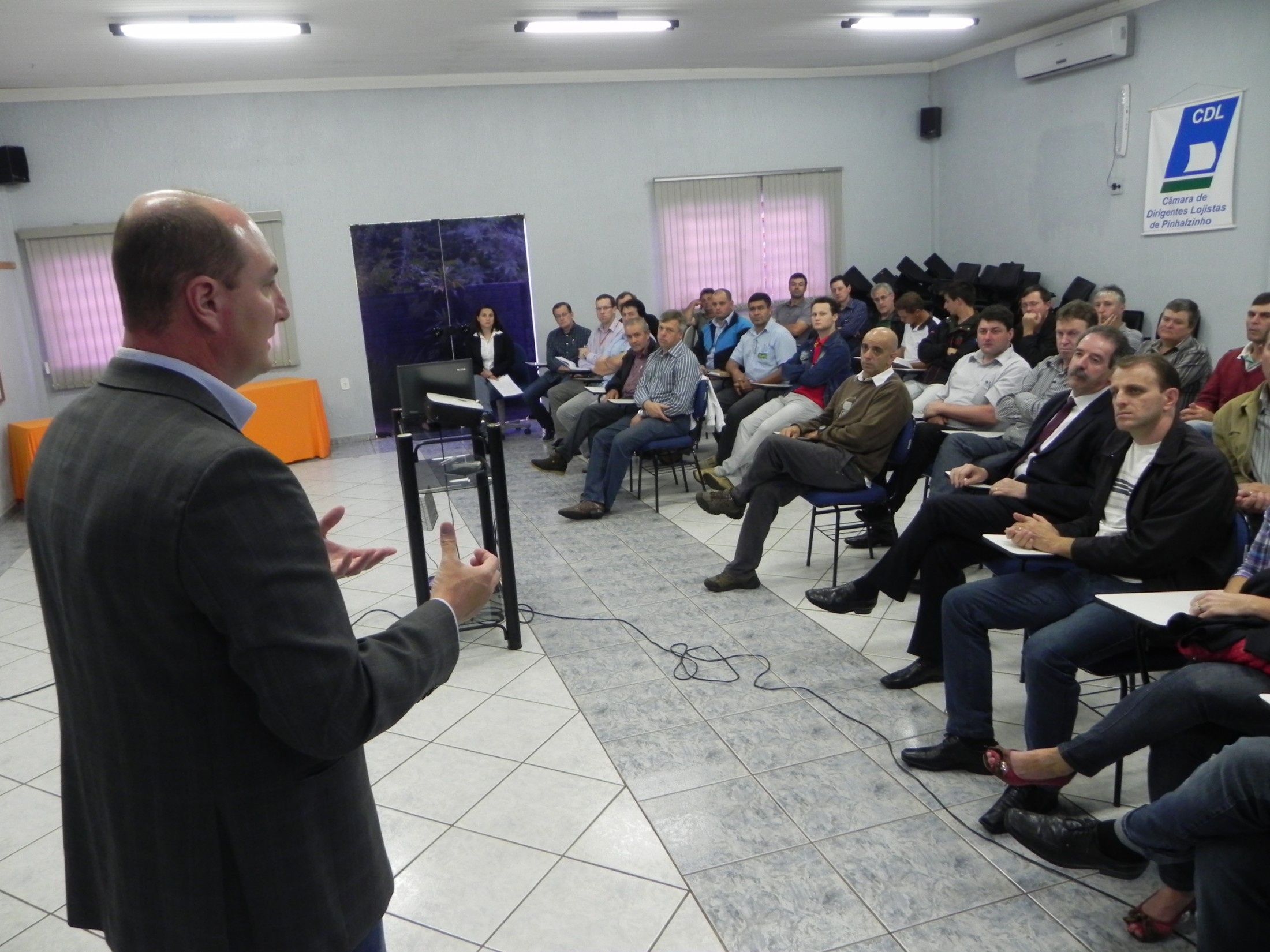 Udesc anuncia instalação de laboratório de análise de leite em Pinhalzinho