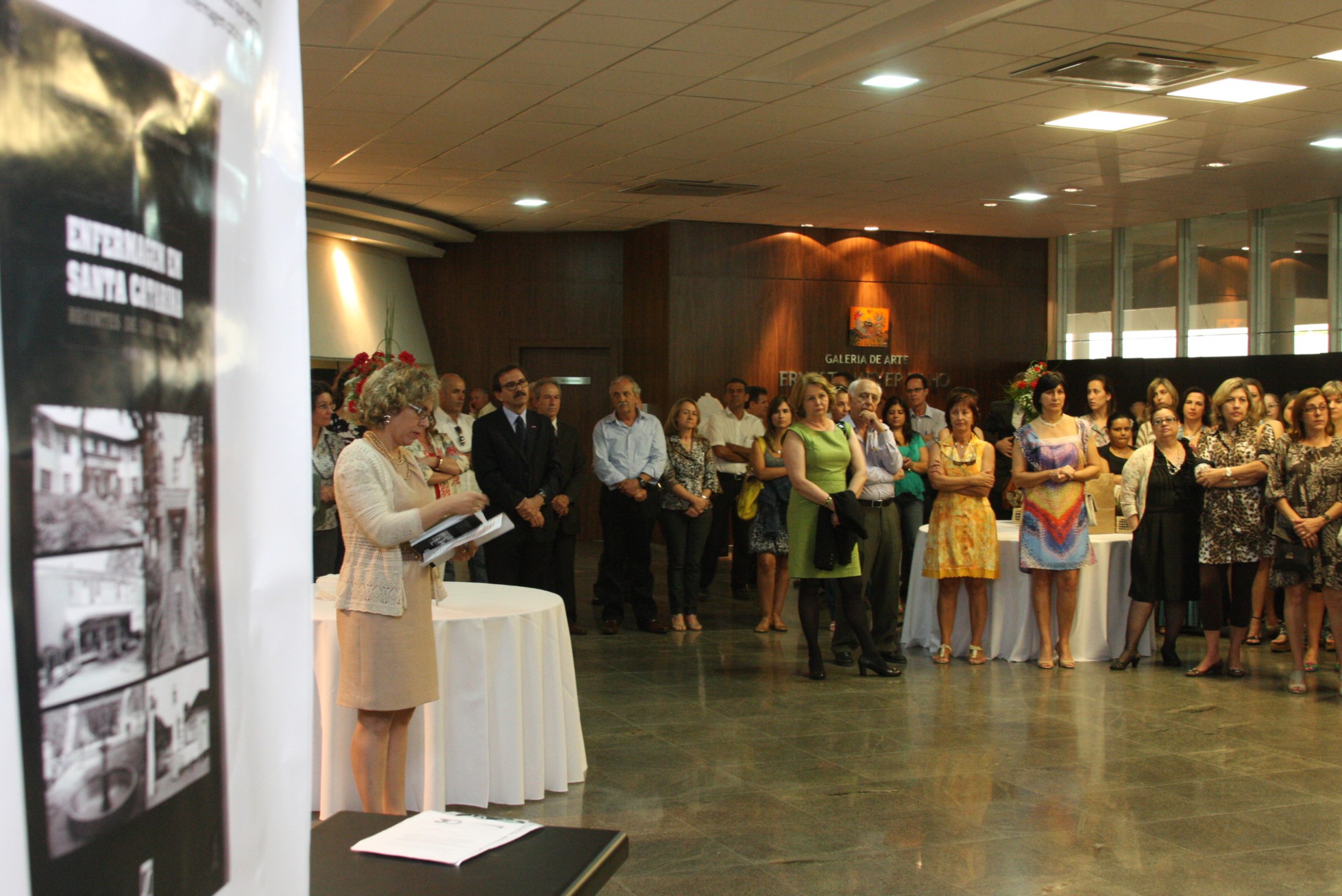 Lançamento do Livro Enfermagem em Santa Catarina - Recortes de uma história (1900-2011) - Autoria de Míriam S. Borenstein e Maria Itayra Padilha