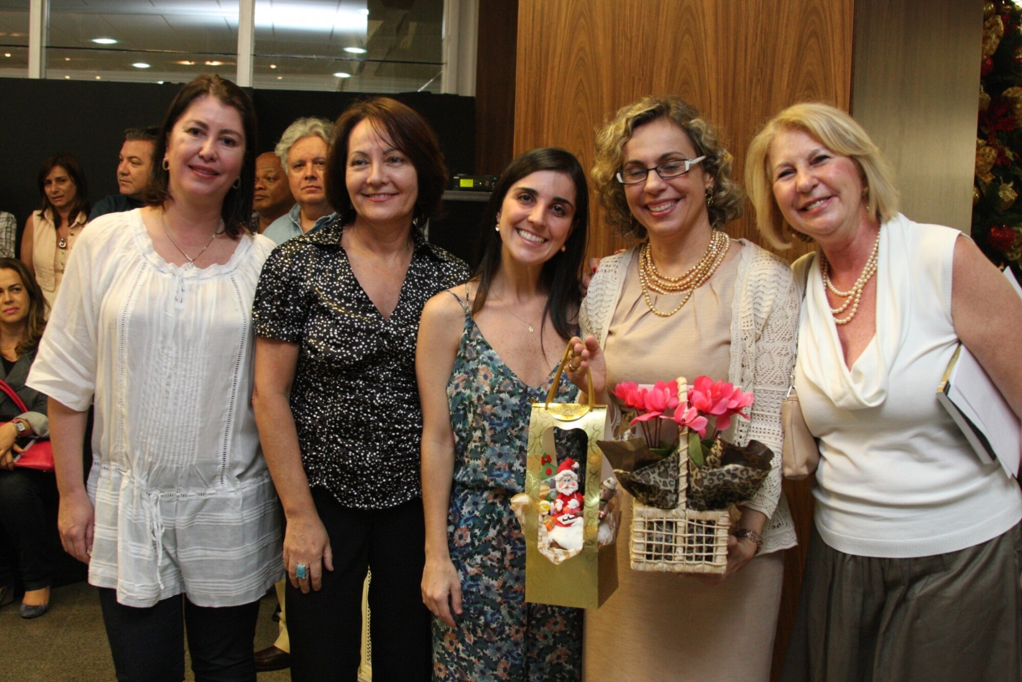 Lançamento do Livro Enfermagem em Santa Catarina - Recortes de uma história (1900-2011) - Autoria de Míriam S. Borenstein e Maria Itayra Padilha