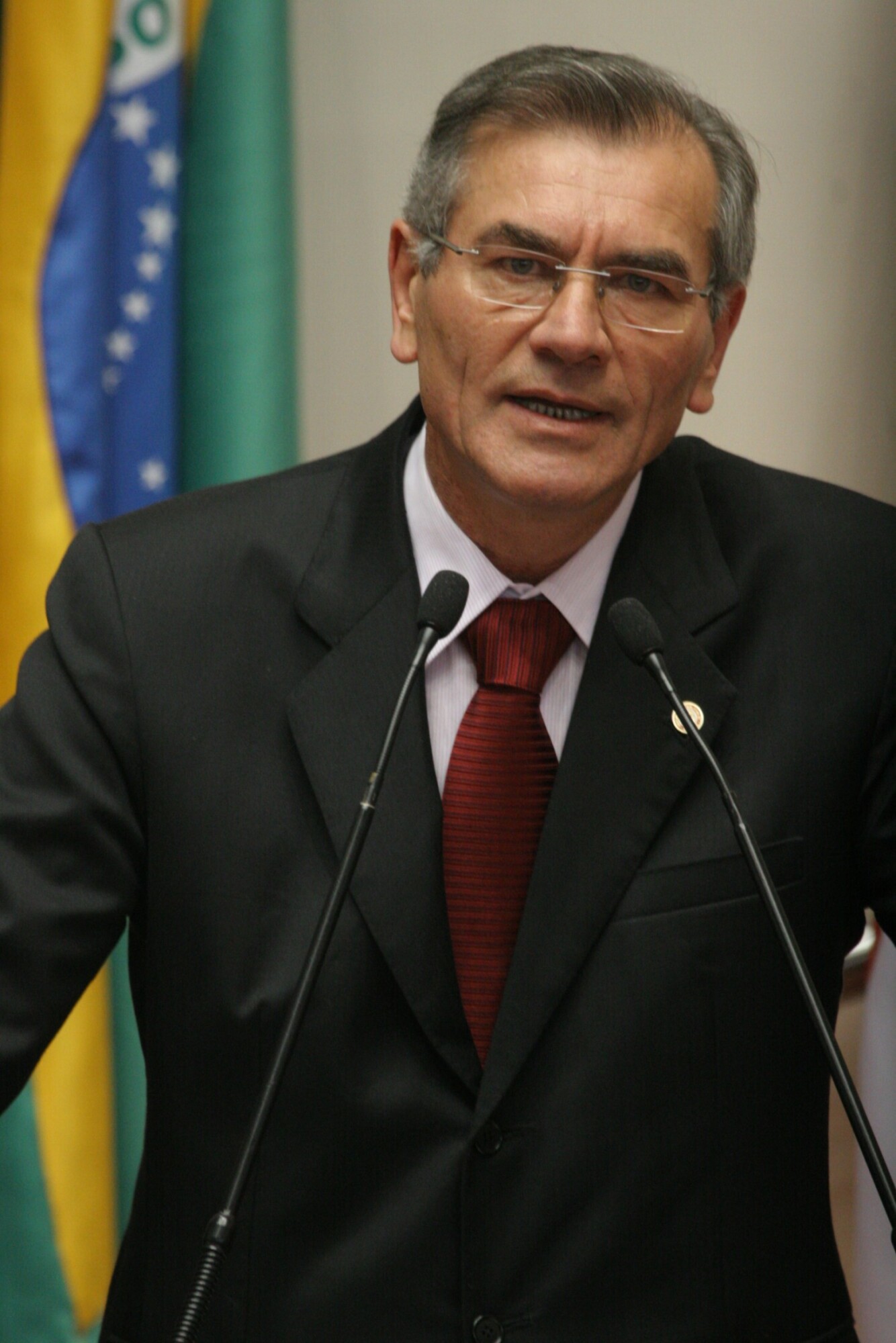 Dreveck destaca compromissos do Parlasul