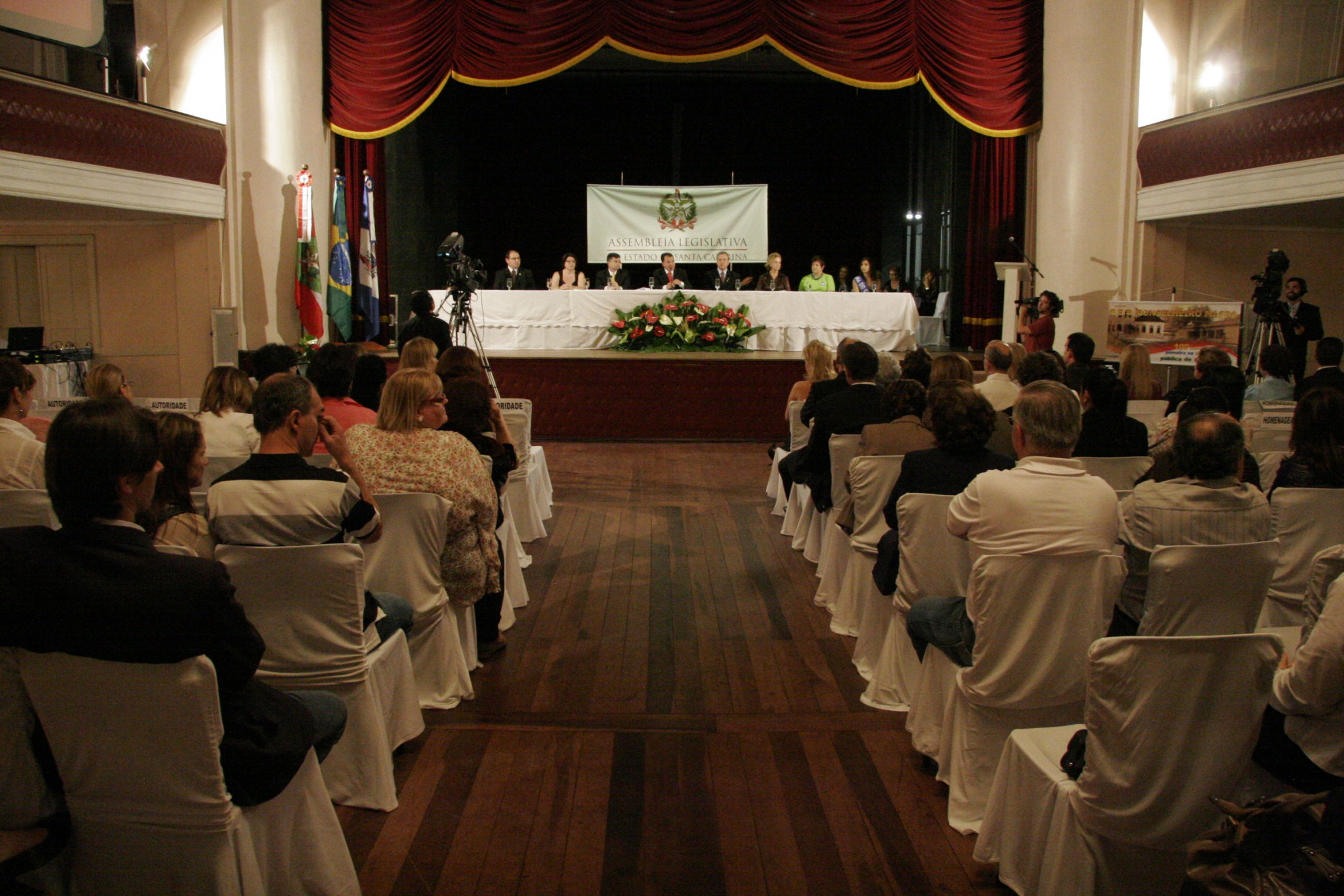 Sessão Solene em homenagem à Escola de Educação Básica Conselheiro Mafra de Joinville pela passagem dos seus 100 anos de fundação